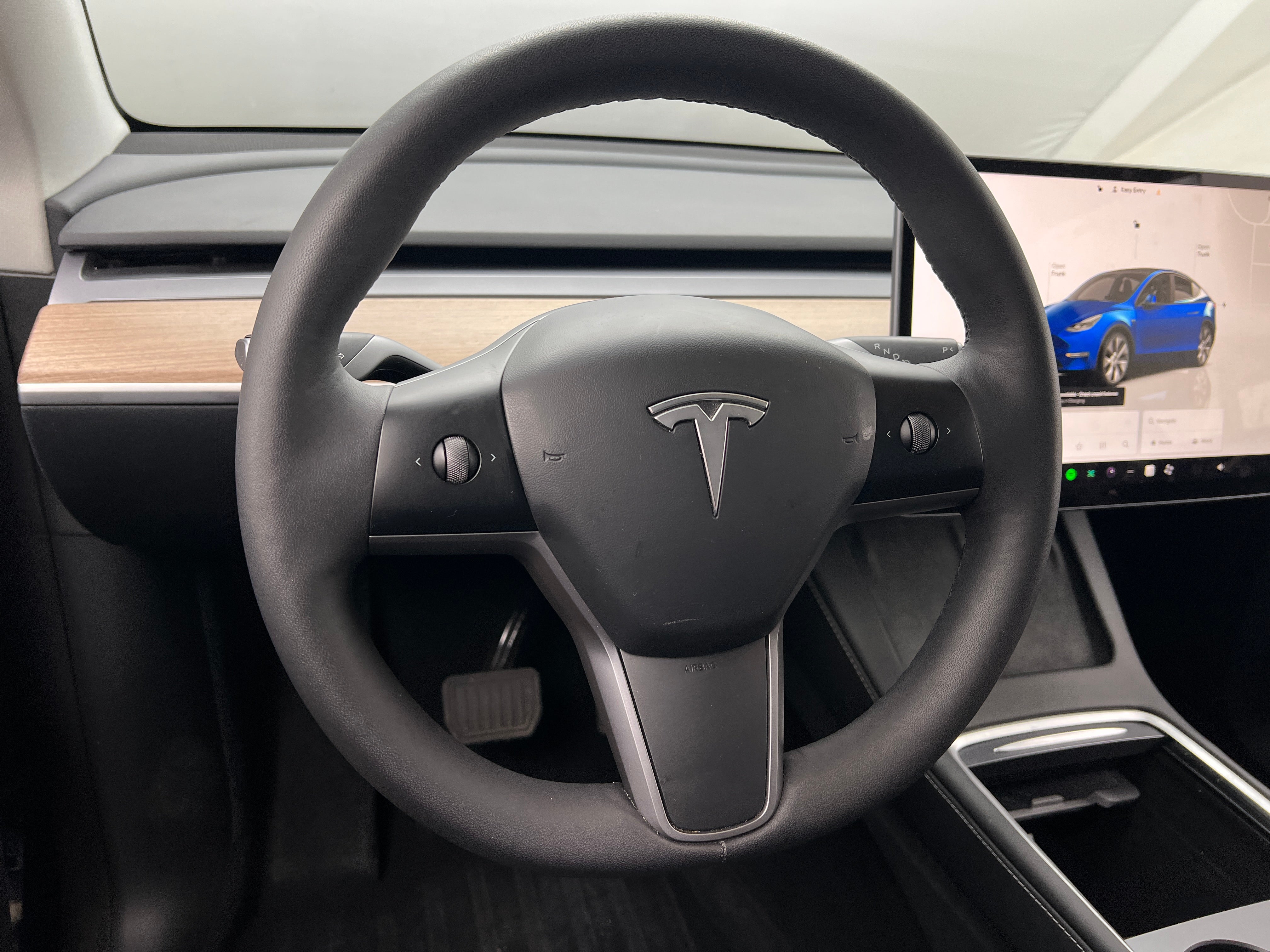2023 Tesla Model Y Long Range 4