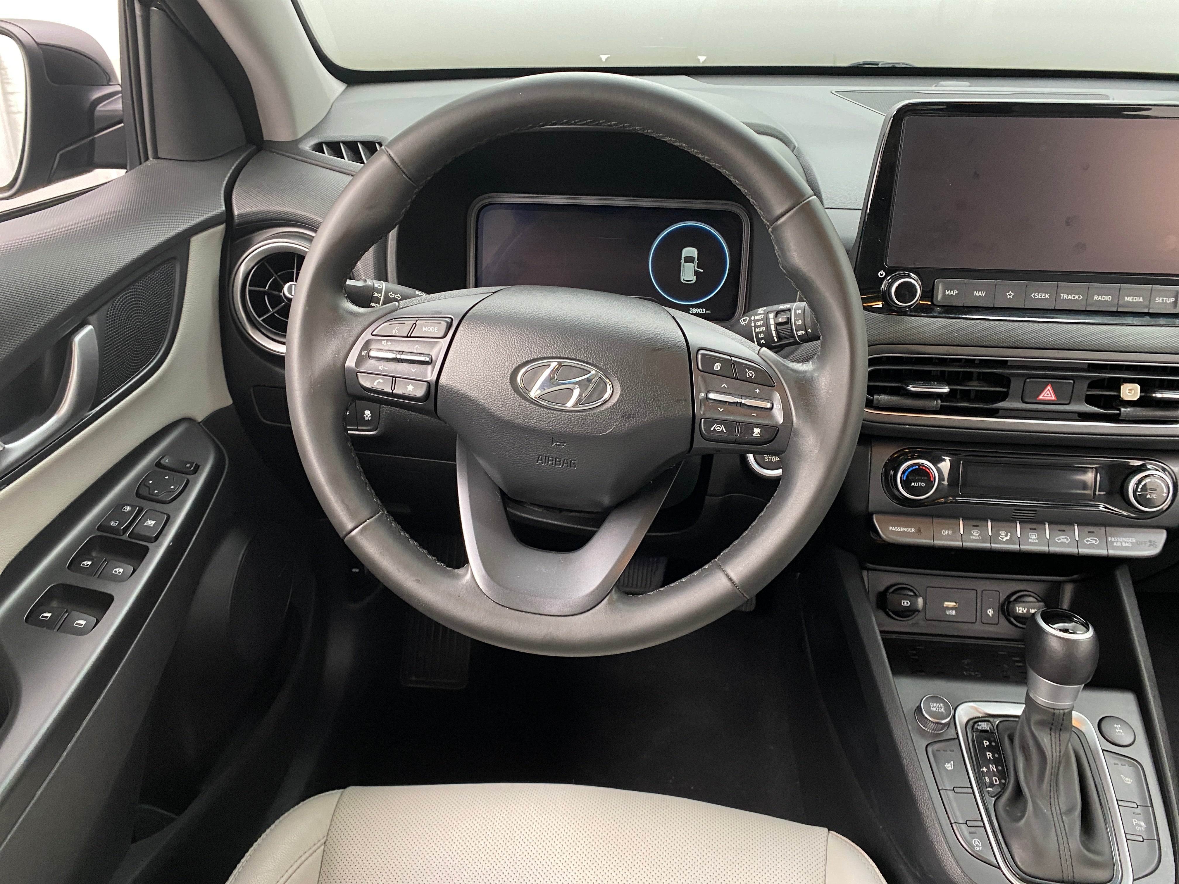 2023 Hyundai Kona Limited 4