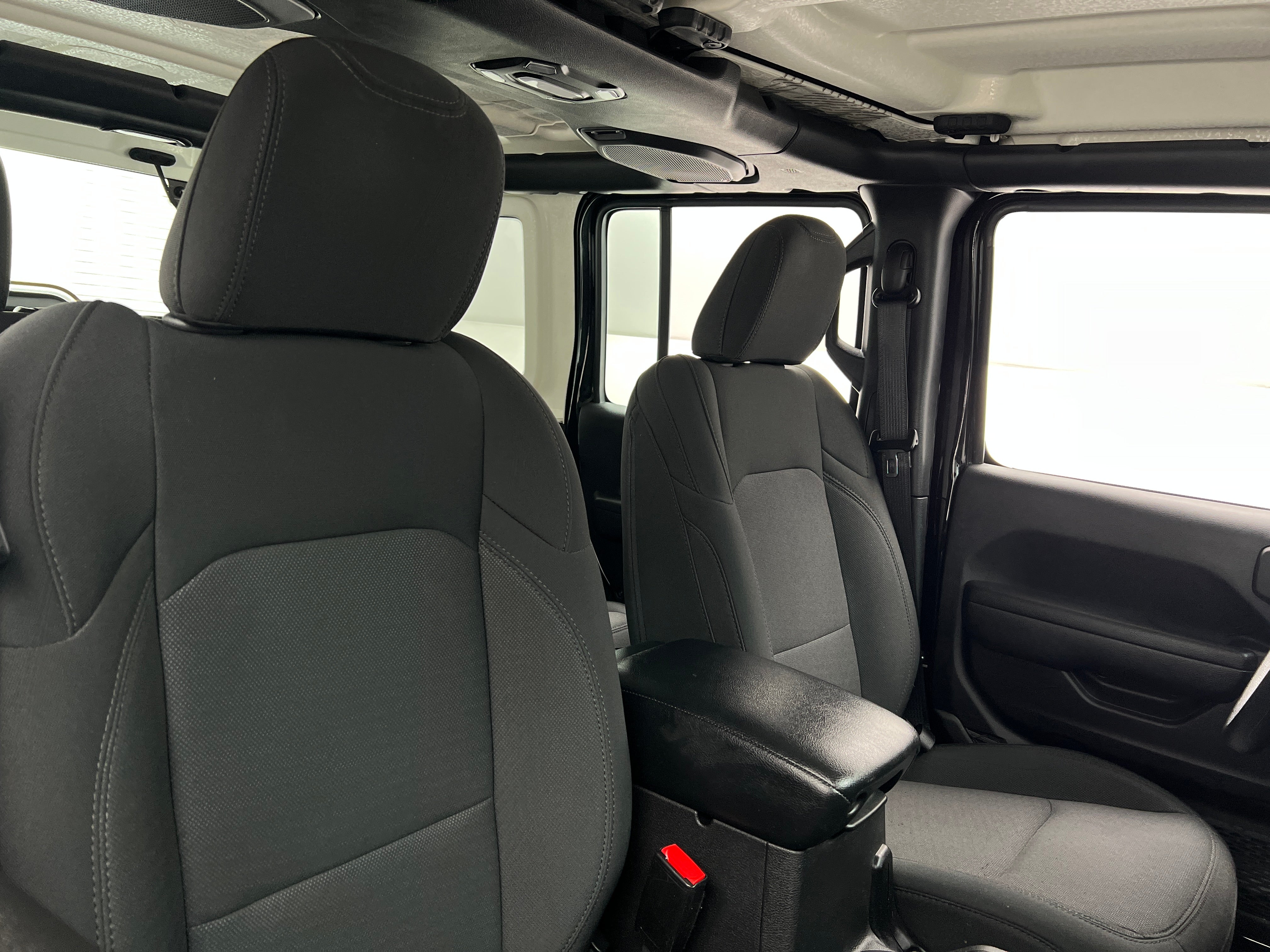 2022 Jeep Wrangler Unlimited Sport 2