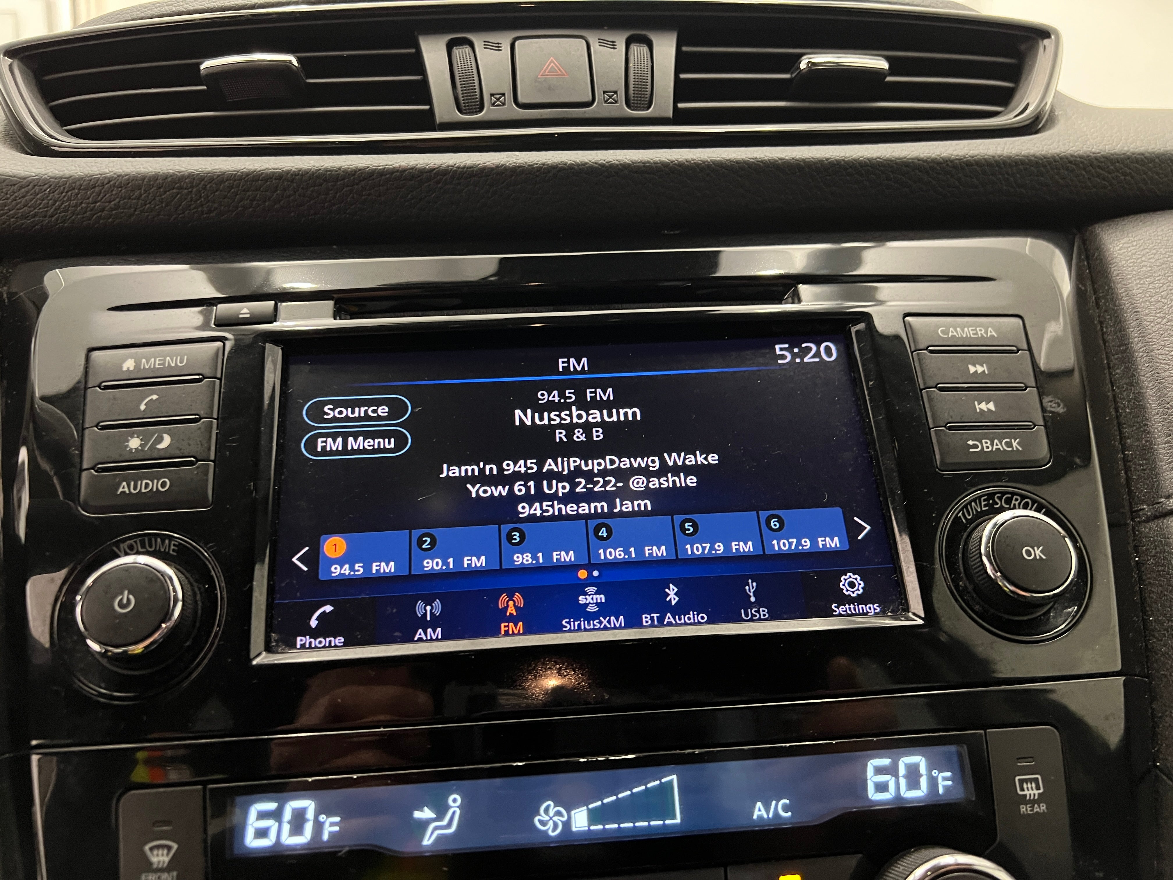 2019 Nissan Rogue SV 4