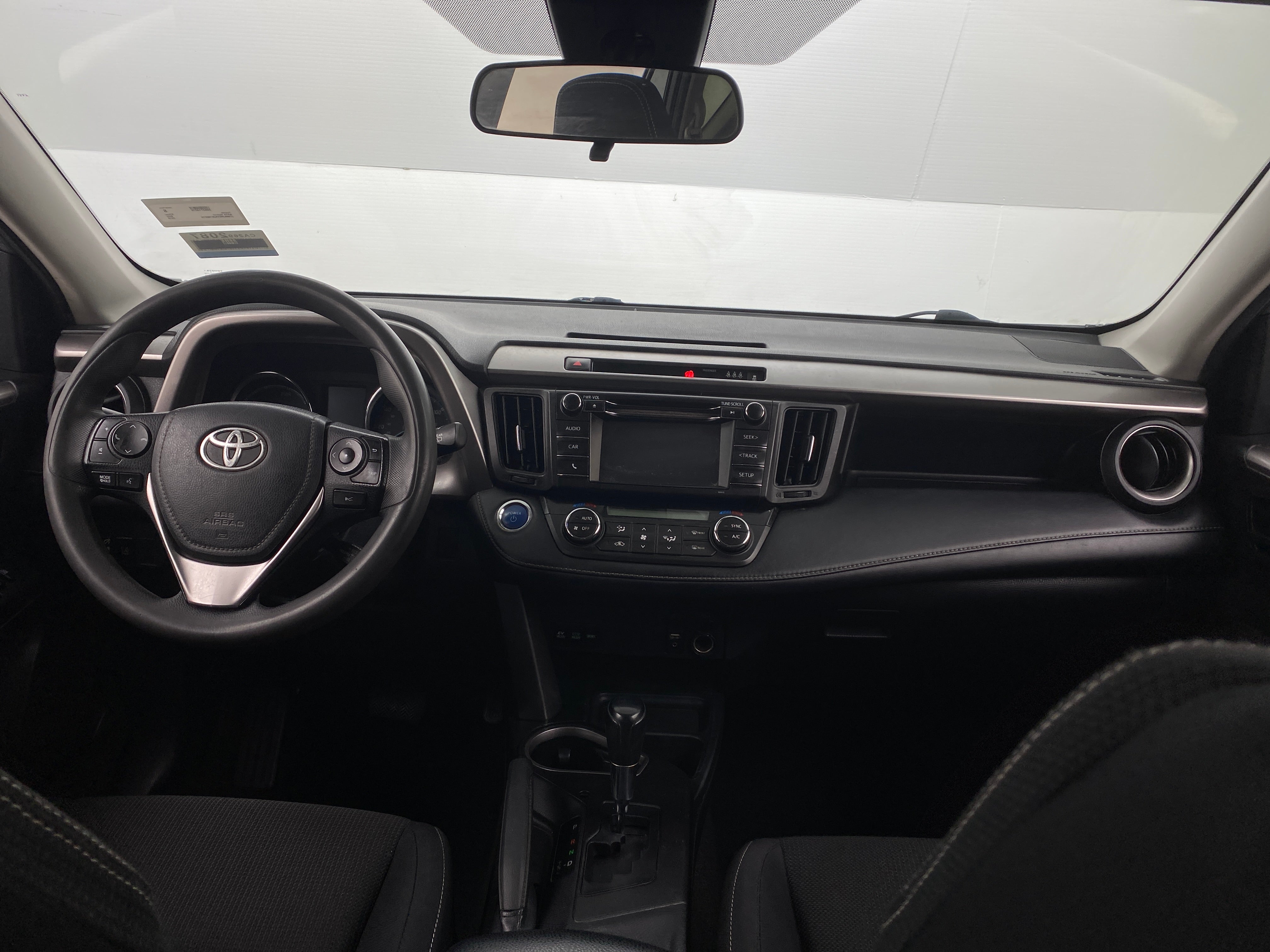 2018 Toyota RAV4 LE 3