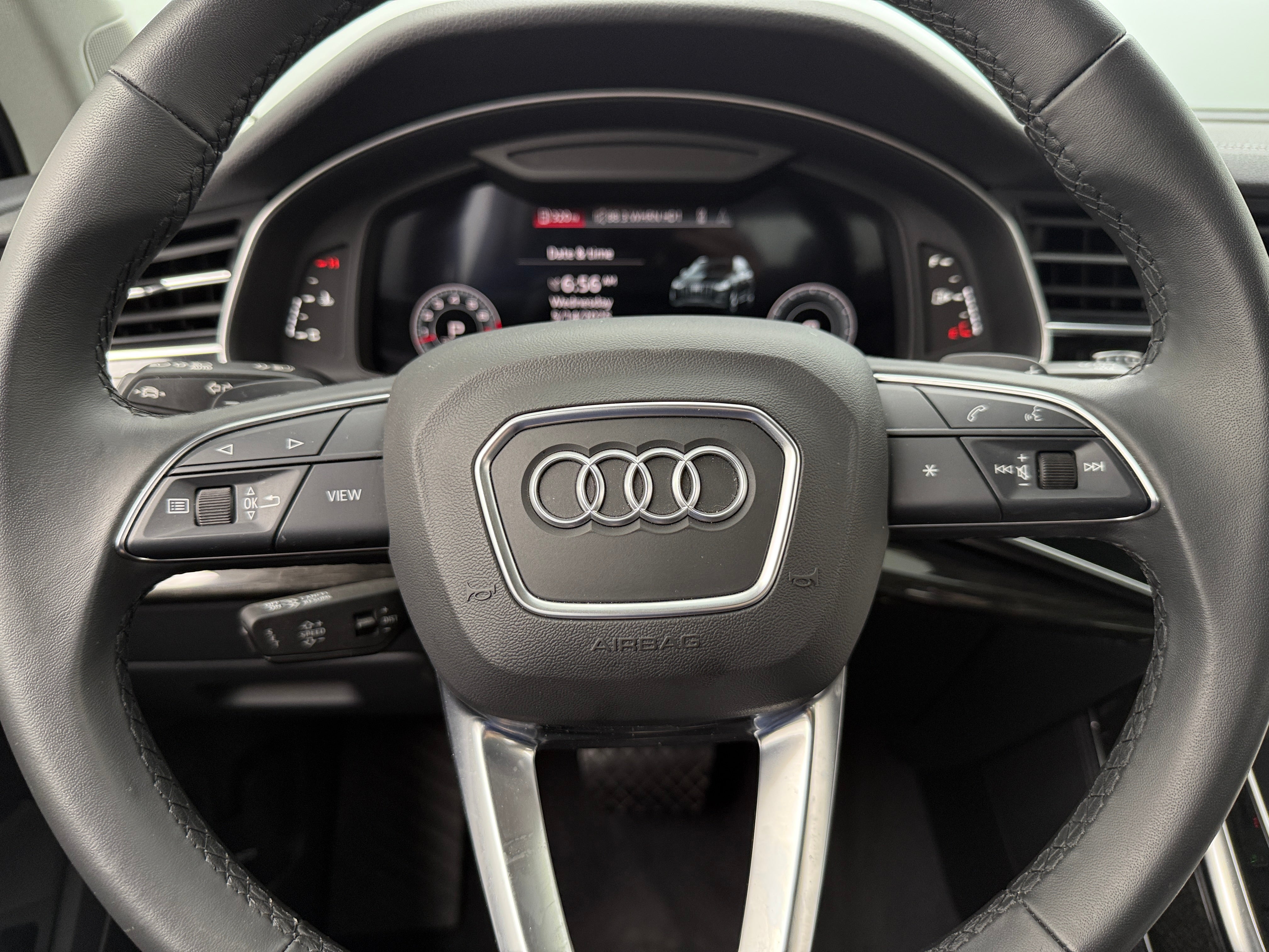 2023 Audi Q7 Premium Plus 4