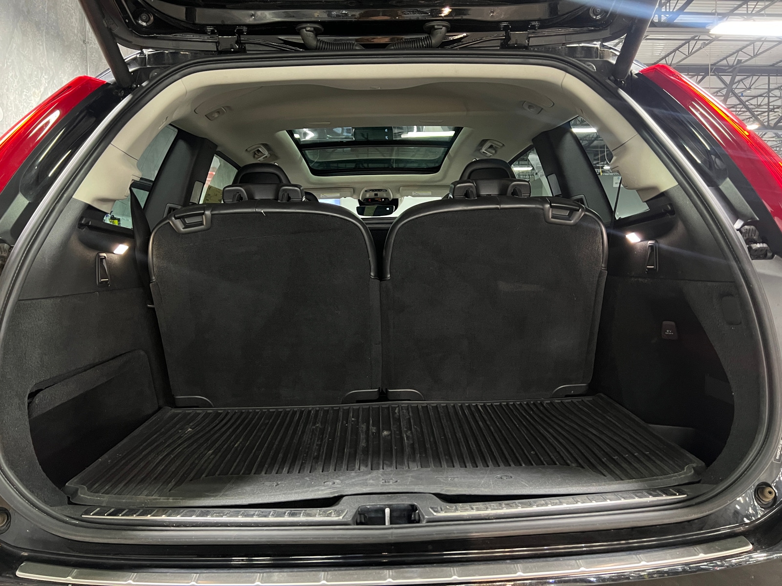 Thumbnail: 2018 Volvo XC90 - 6