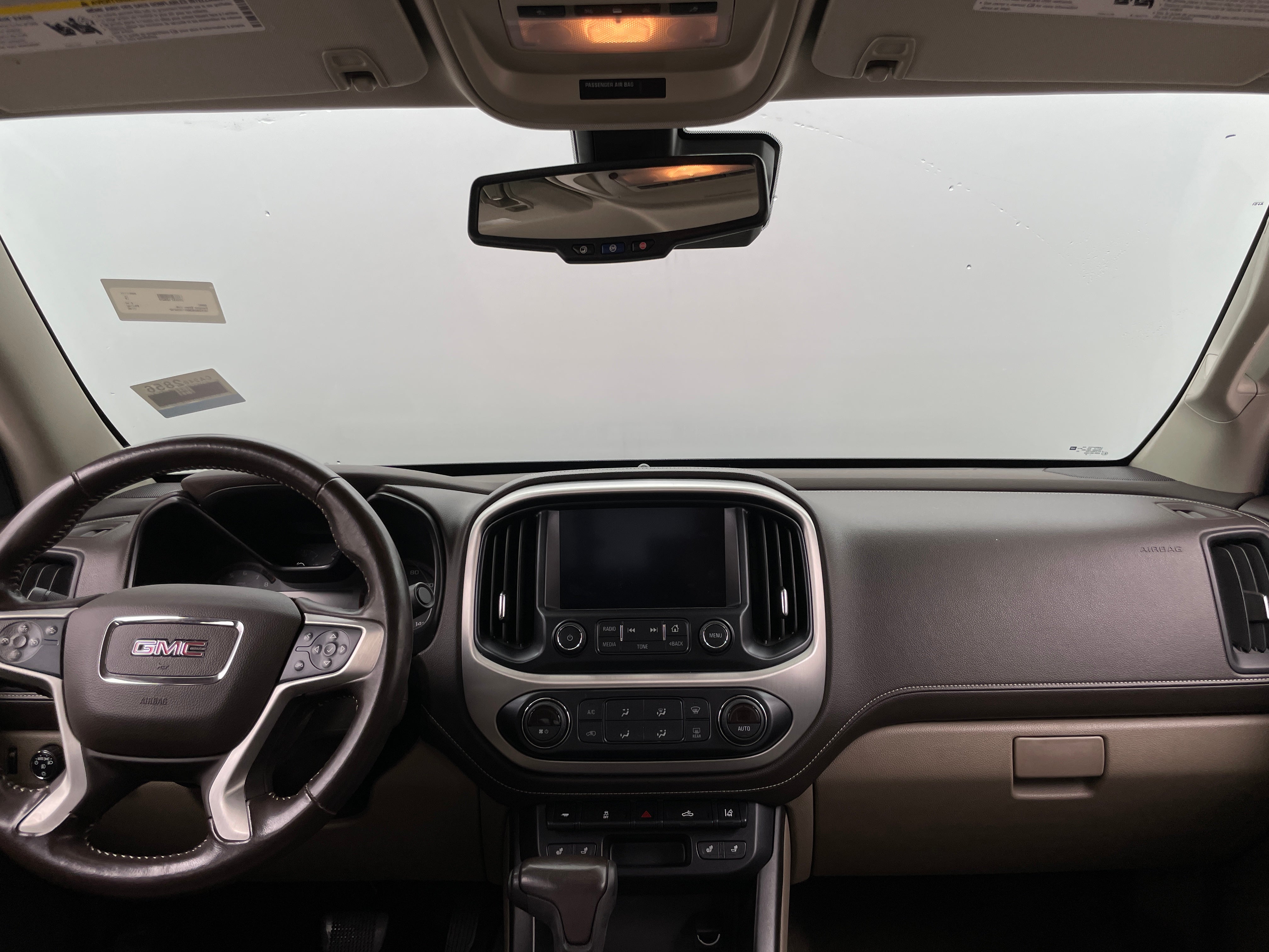 2016 GMC Canyon SLT 2