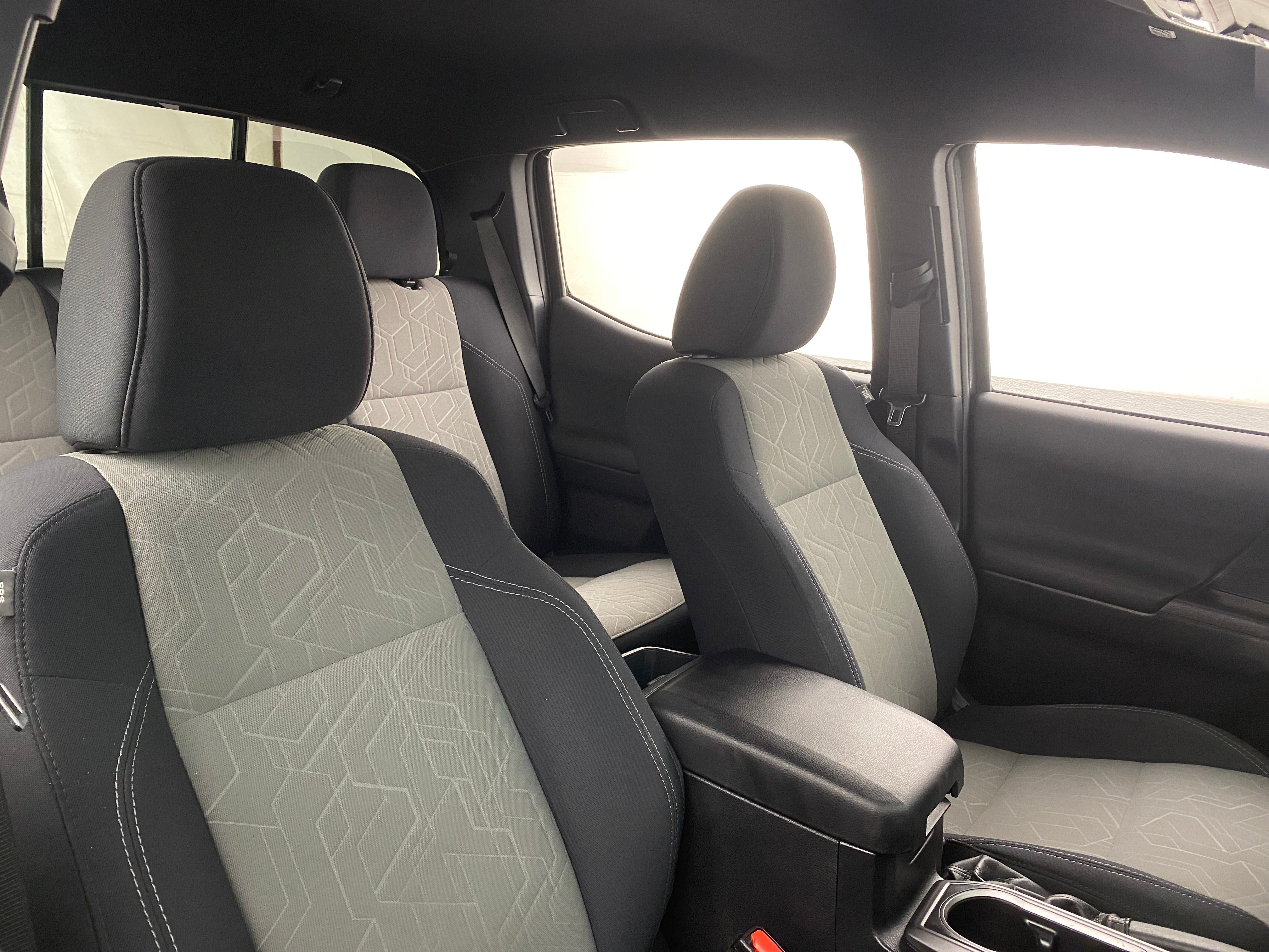 2021 Toyota Tacoma TRD Sport 2