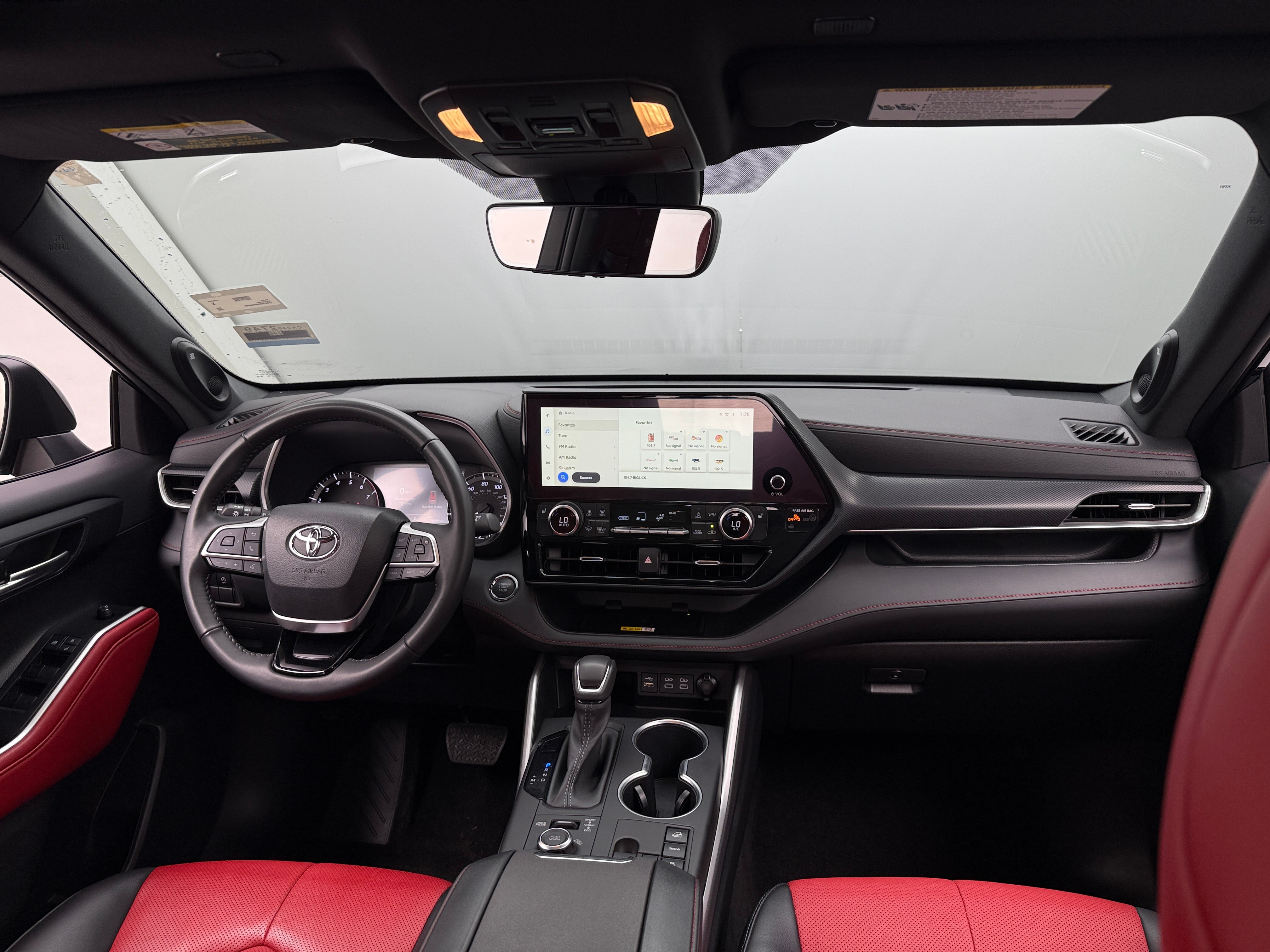 2023 Toyota Highlander XSE 2
