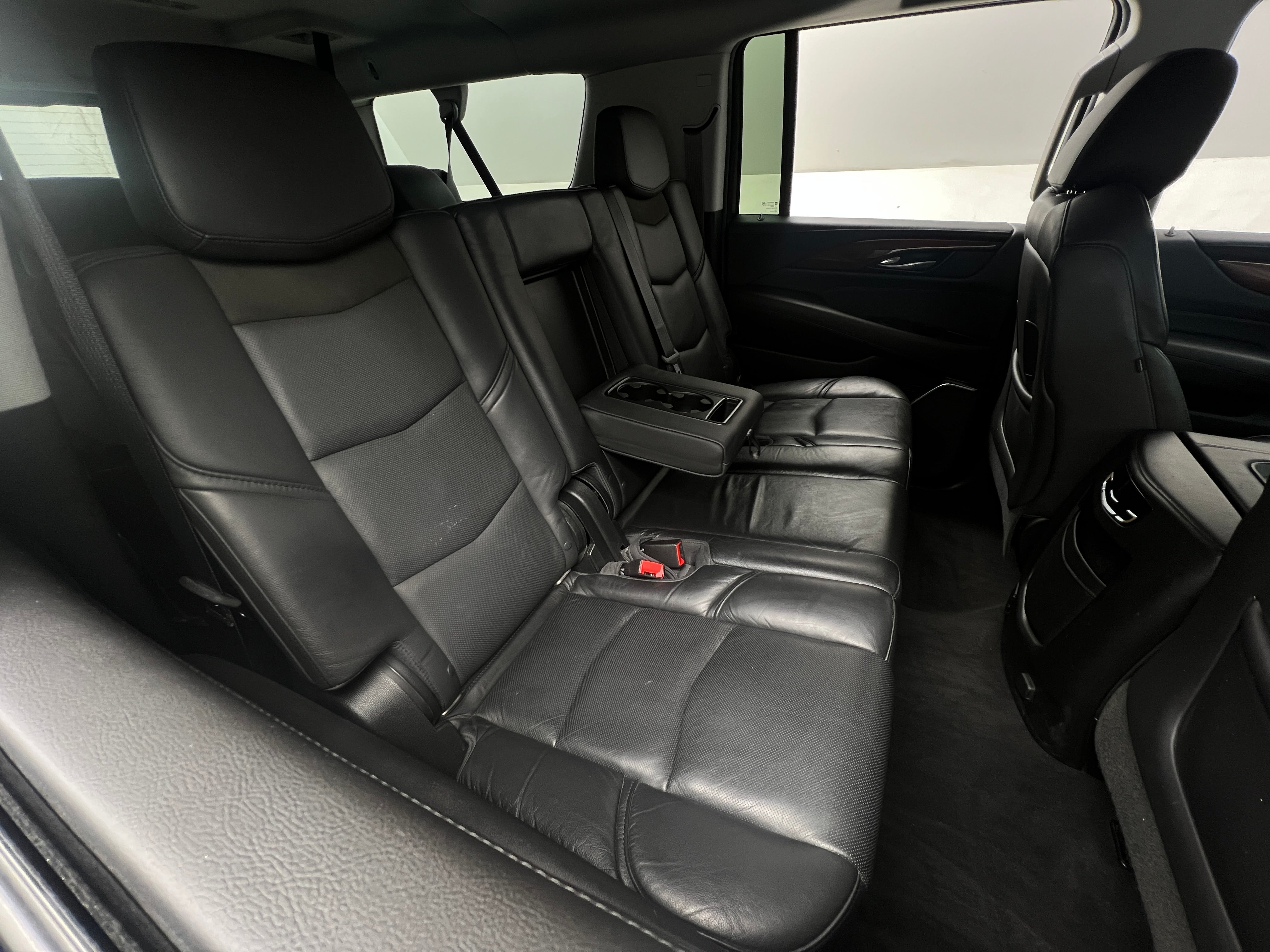 2018 Cadillac Escalade ESV Luxury 5