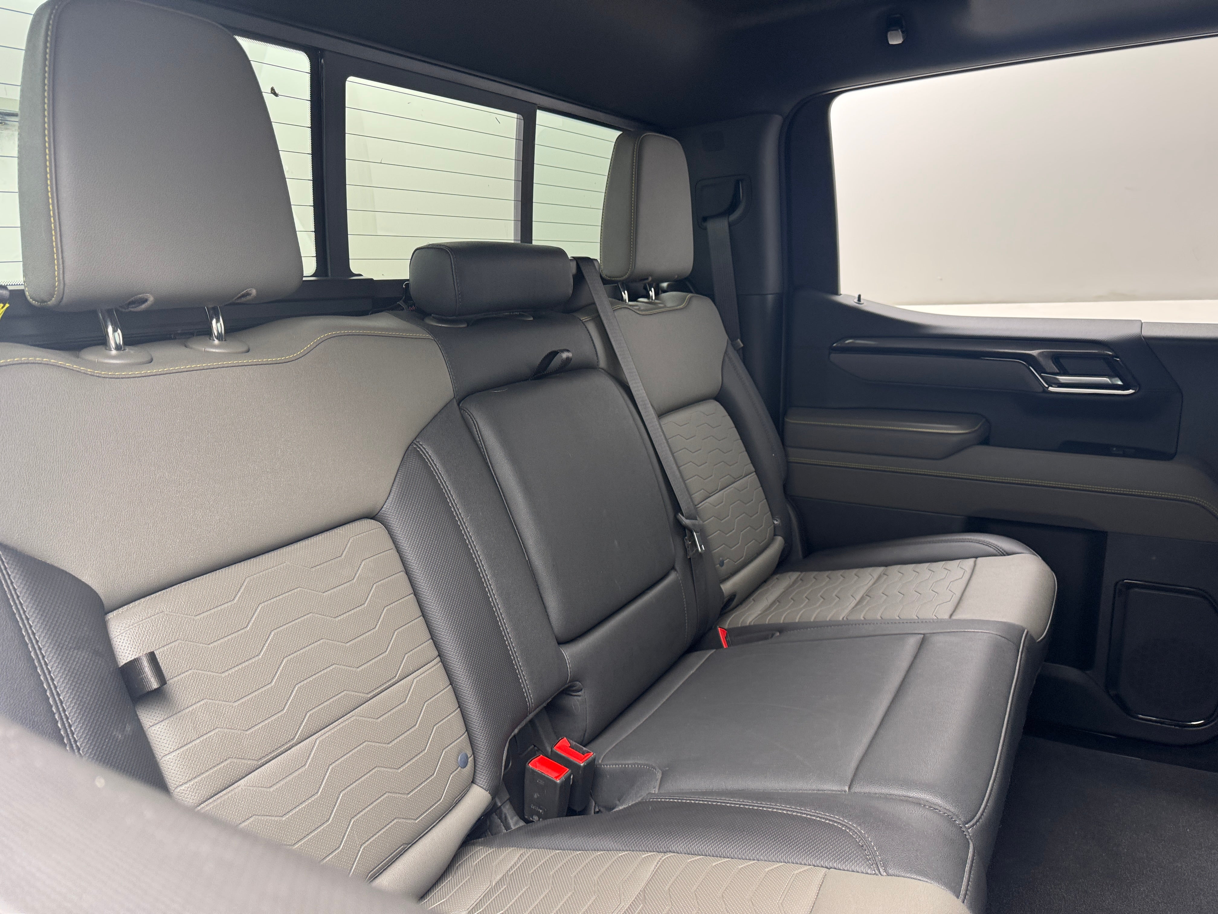 2023 Chevrolet Silverado 1500 ZR2 5