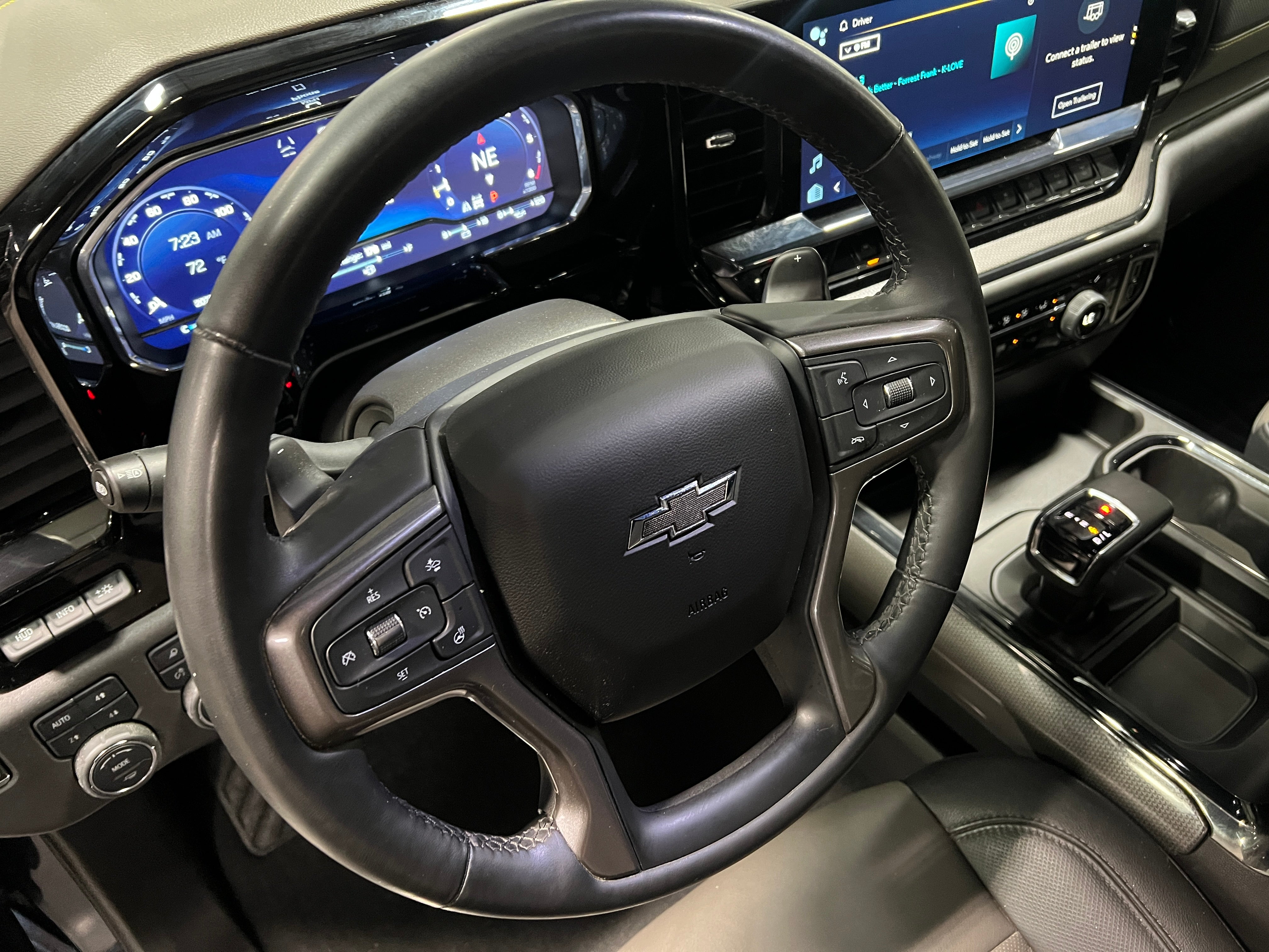 2023 Chevrolet Silverado 1500 ZR2 4