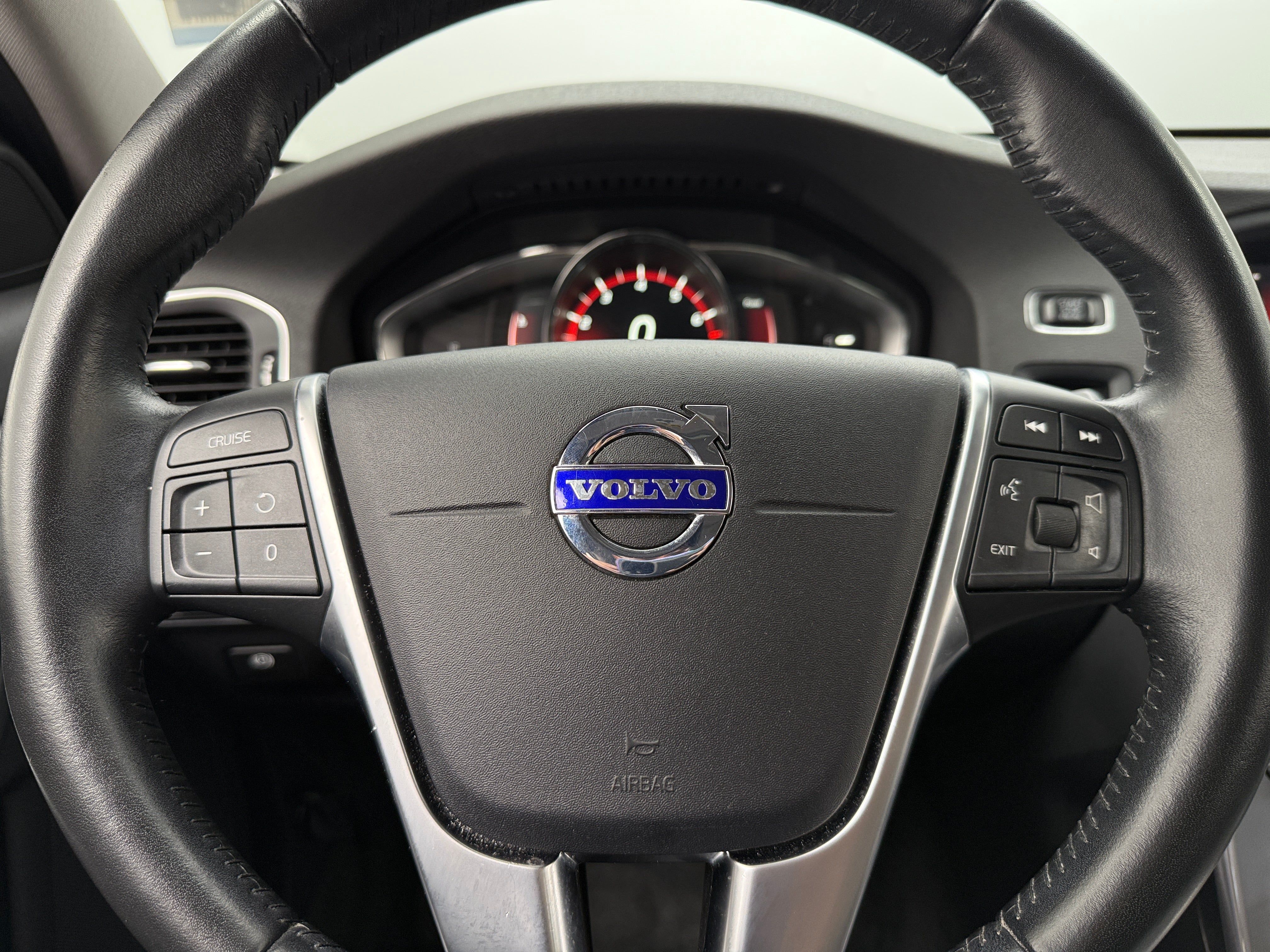 2017 Volvo V60 T5 4