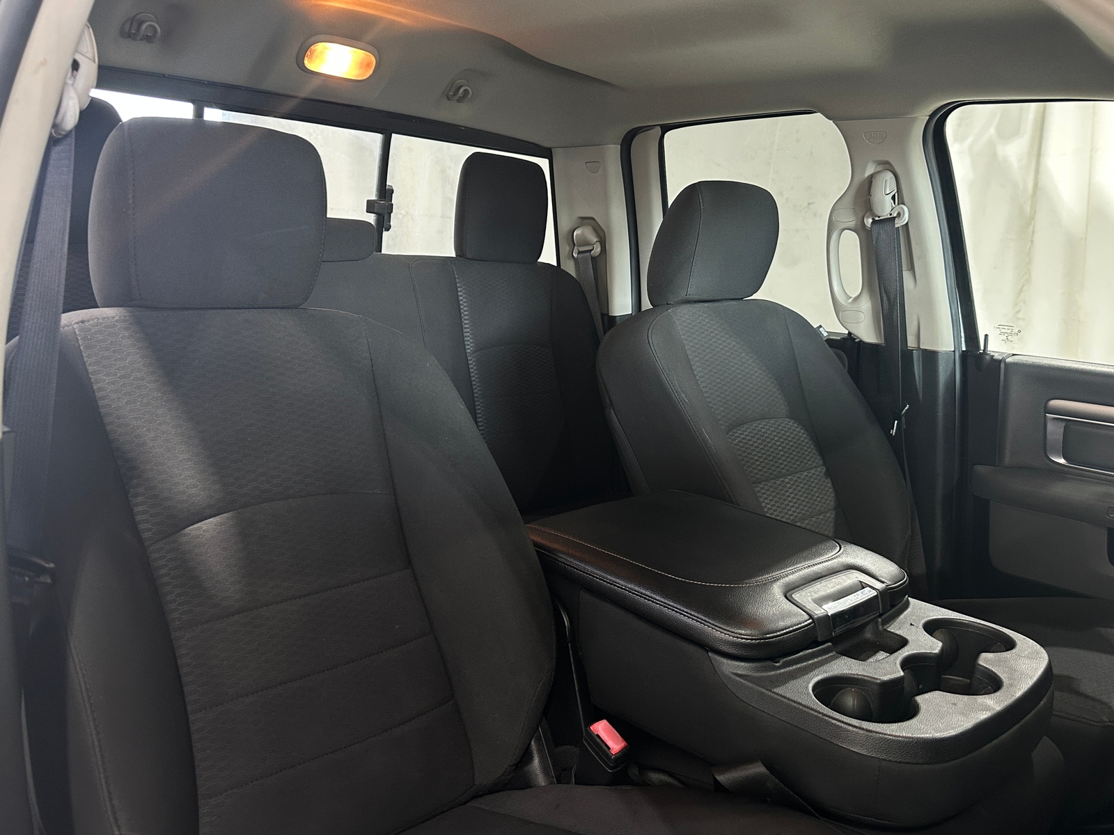 Thumbnail: 2020 RAM 1500 Classic - 2