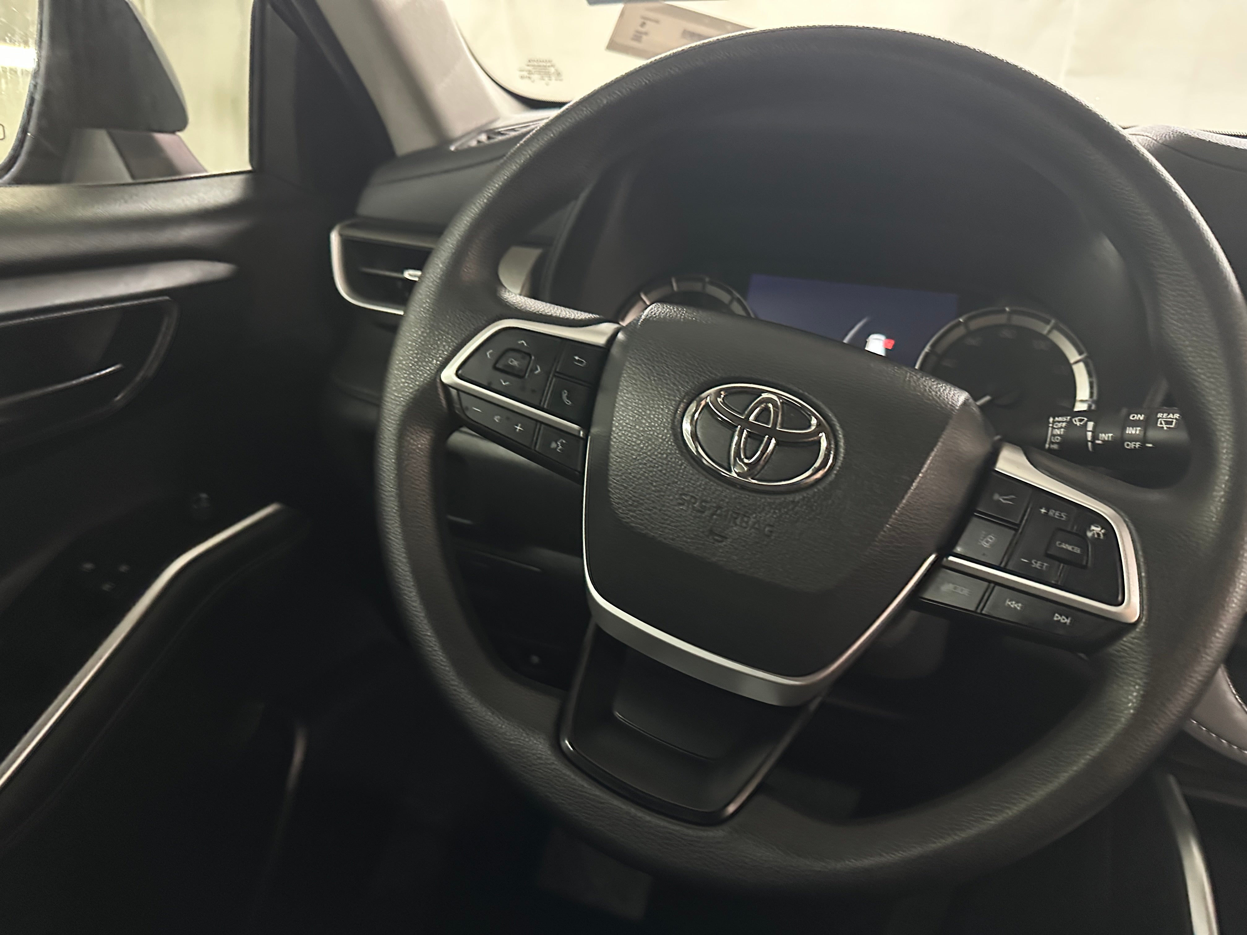 2023 Toyota Highlander L 5