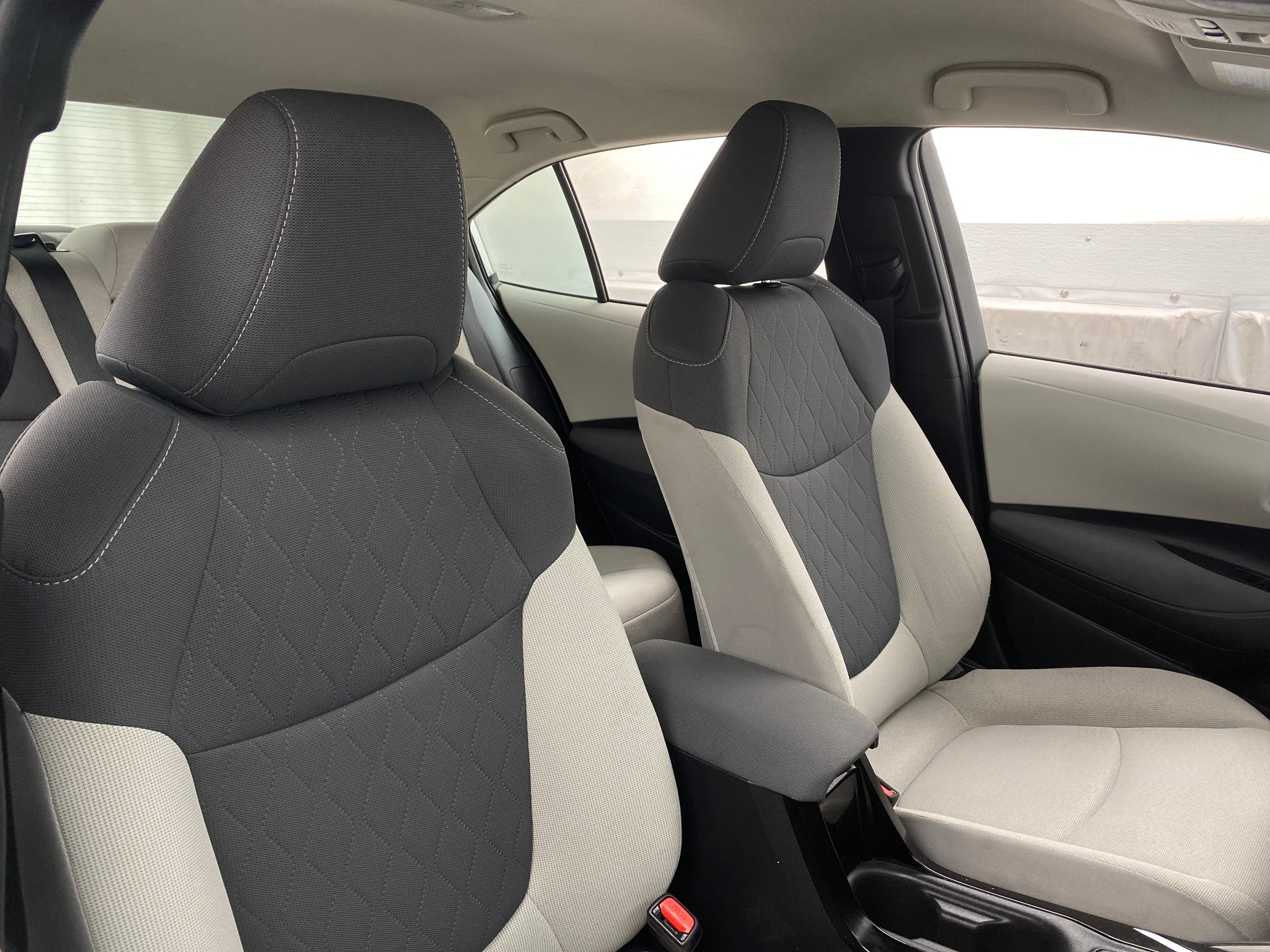 2021 Toyota Corolla LE 2