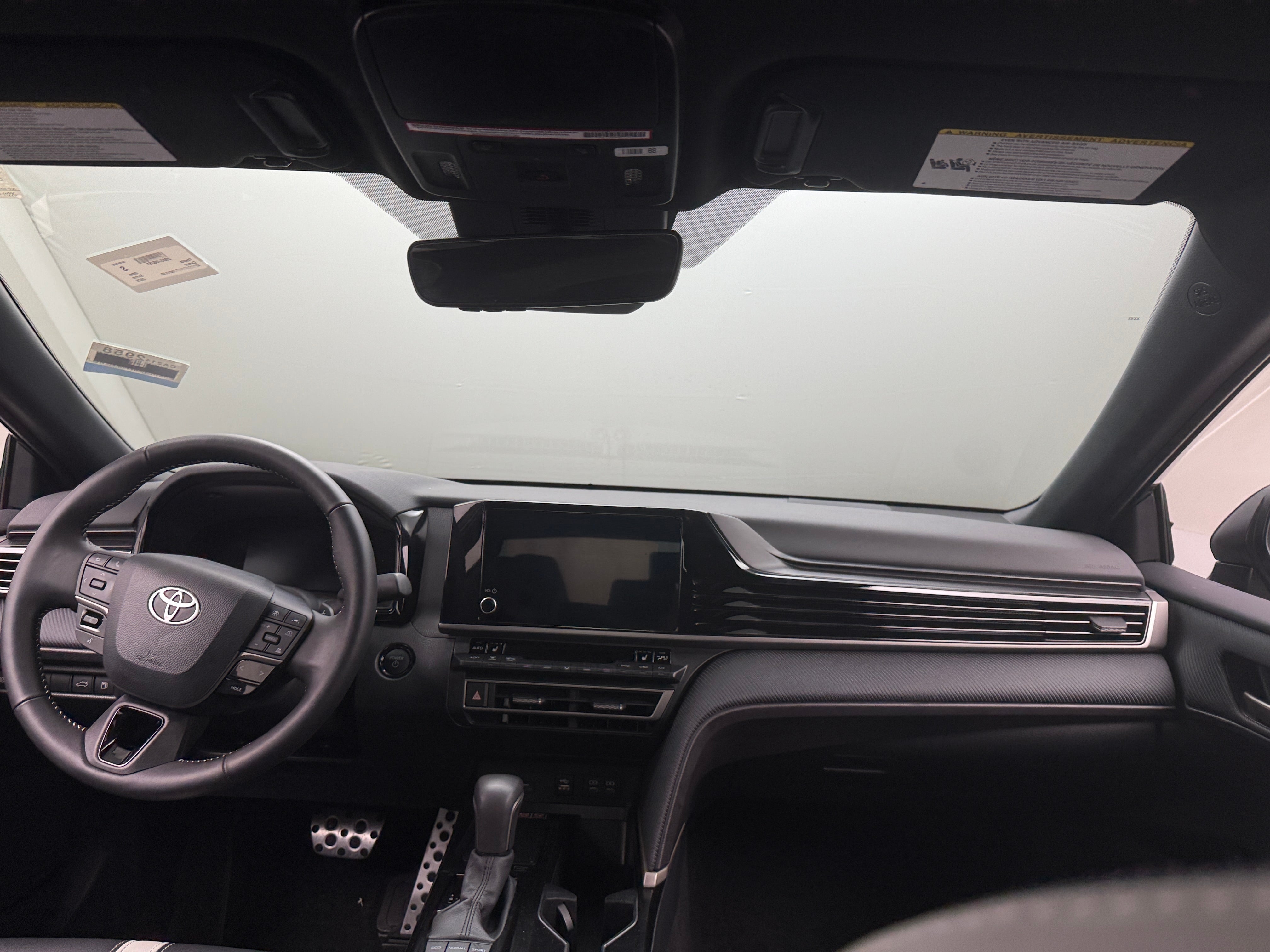 2025 Toyota Camry SE 2