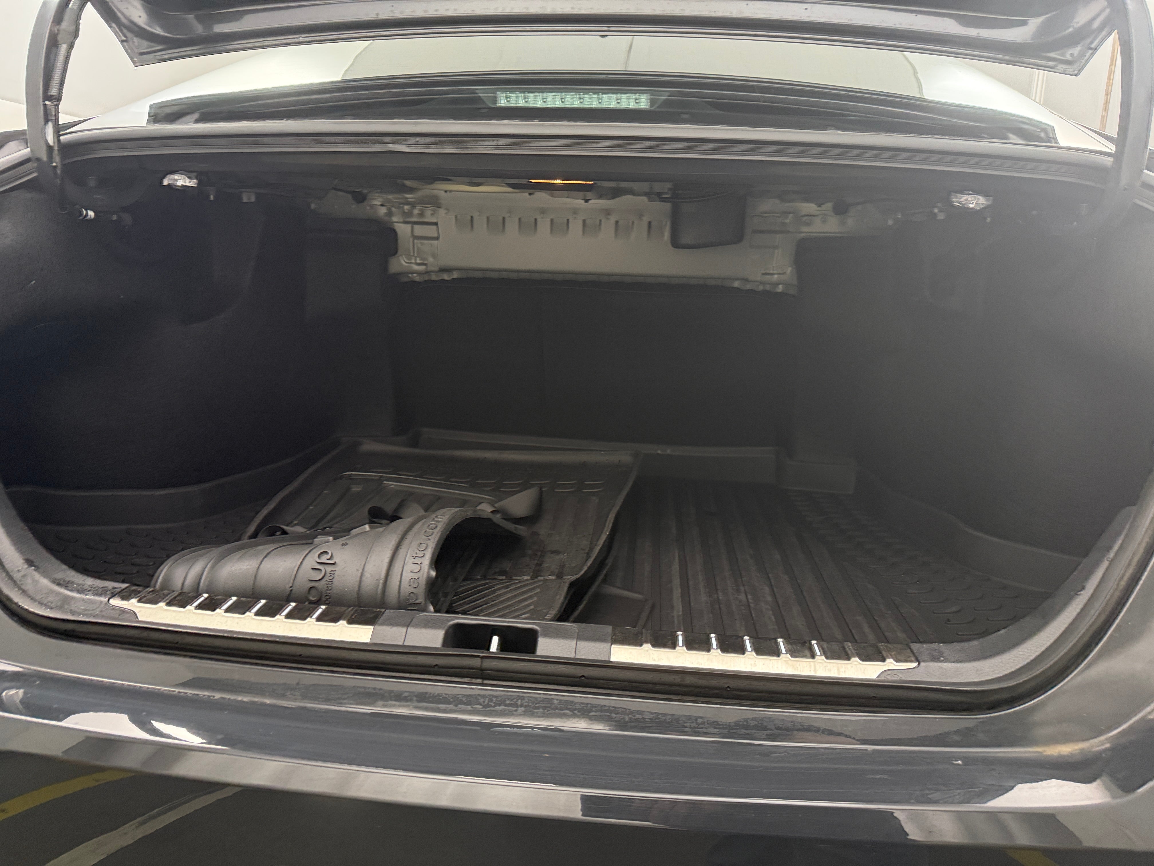 2025 Toyota Camry SE 6