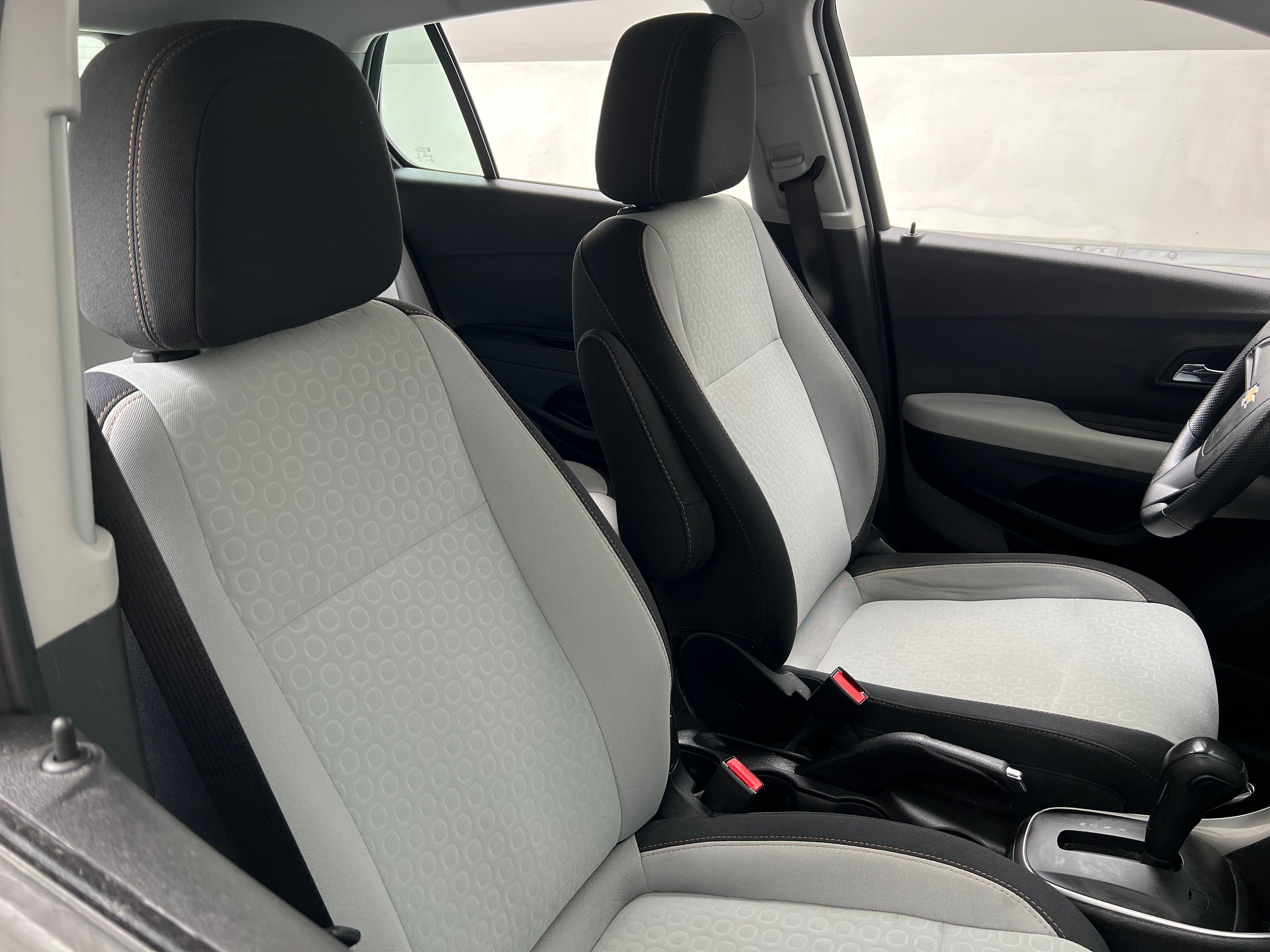2018 Chevrolet Trax LS 2