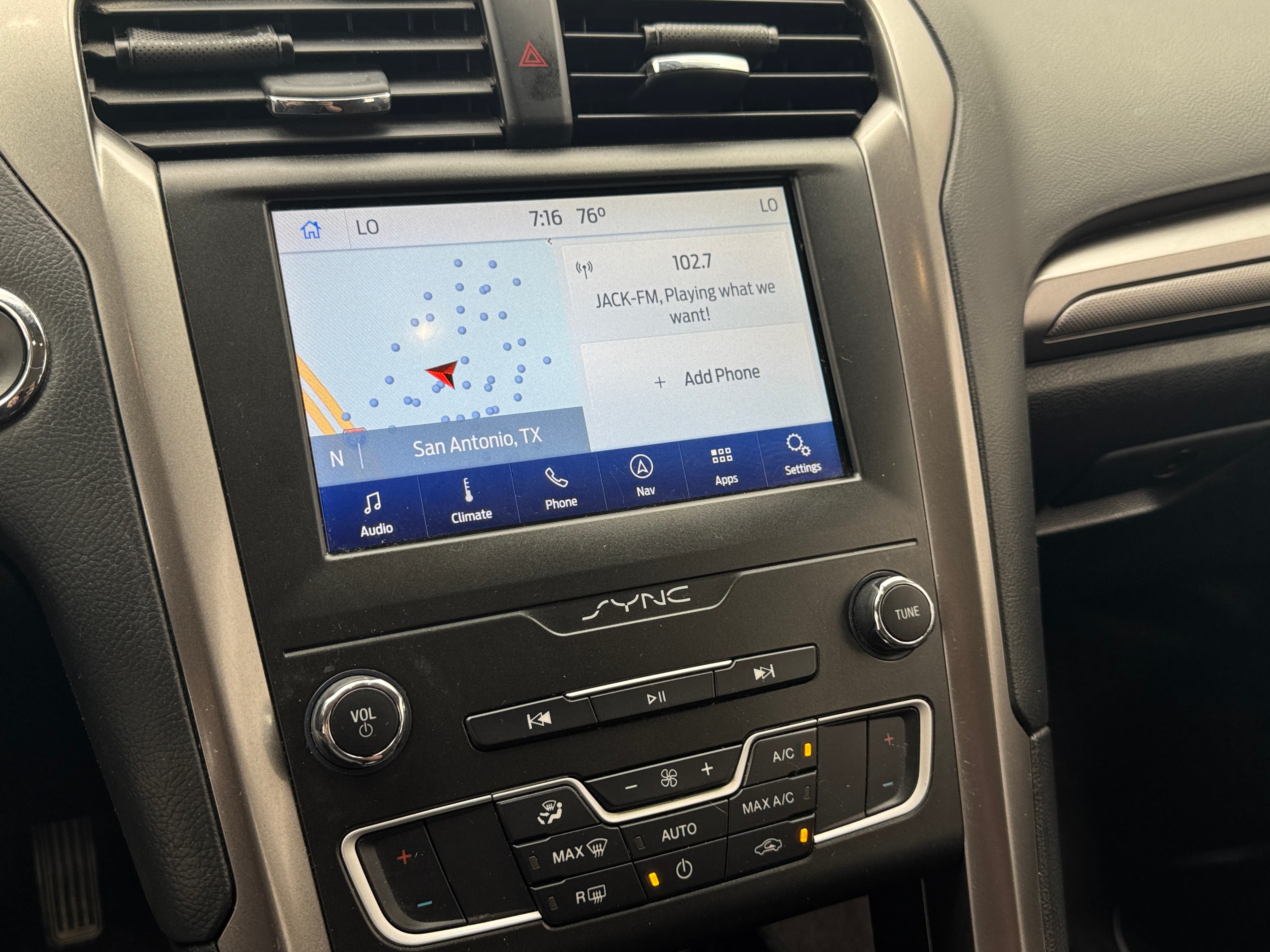 2020 Ford Fusion SE 4