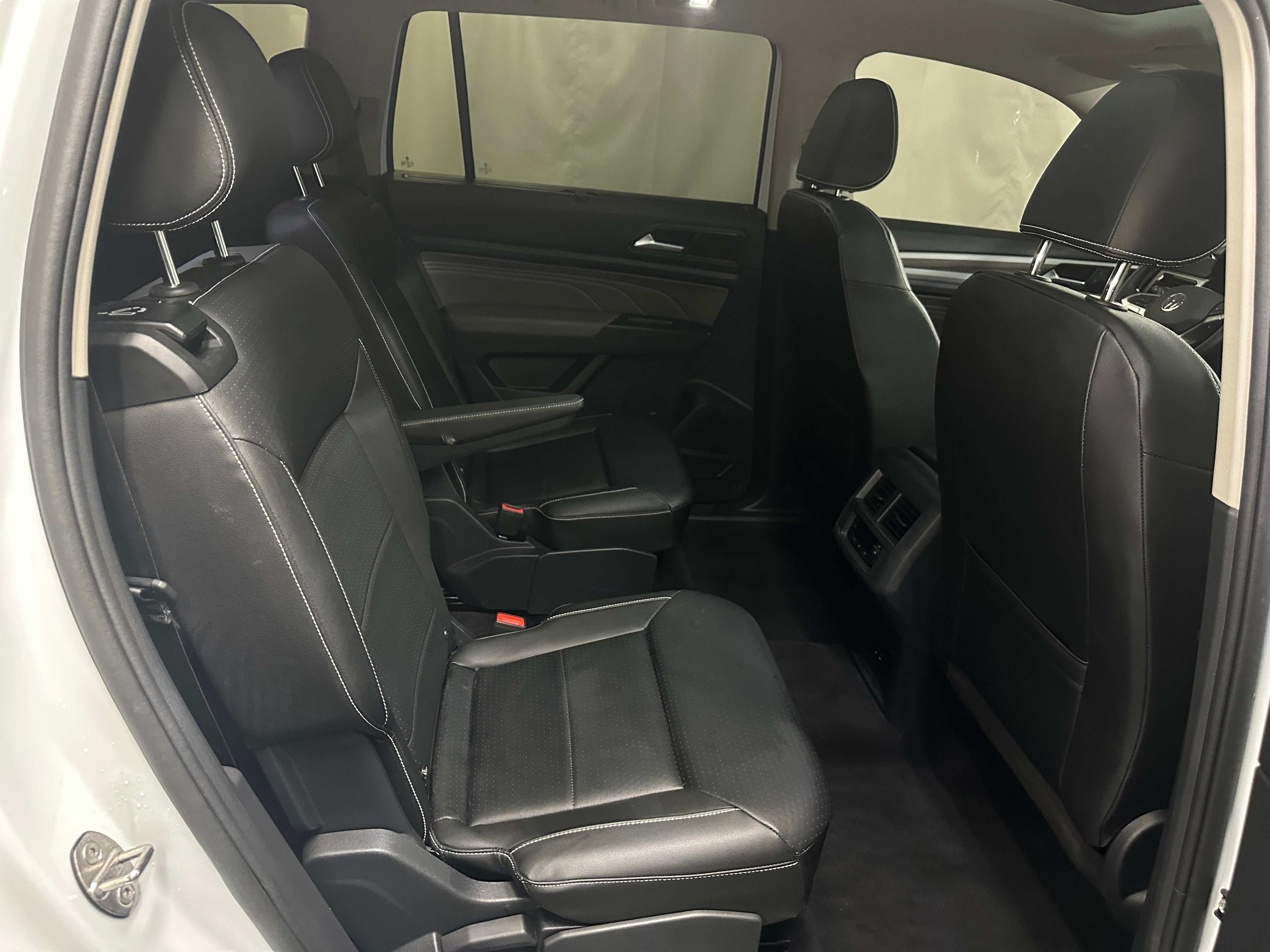2023 Volkswagen Atlas SEL 5