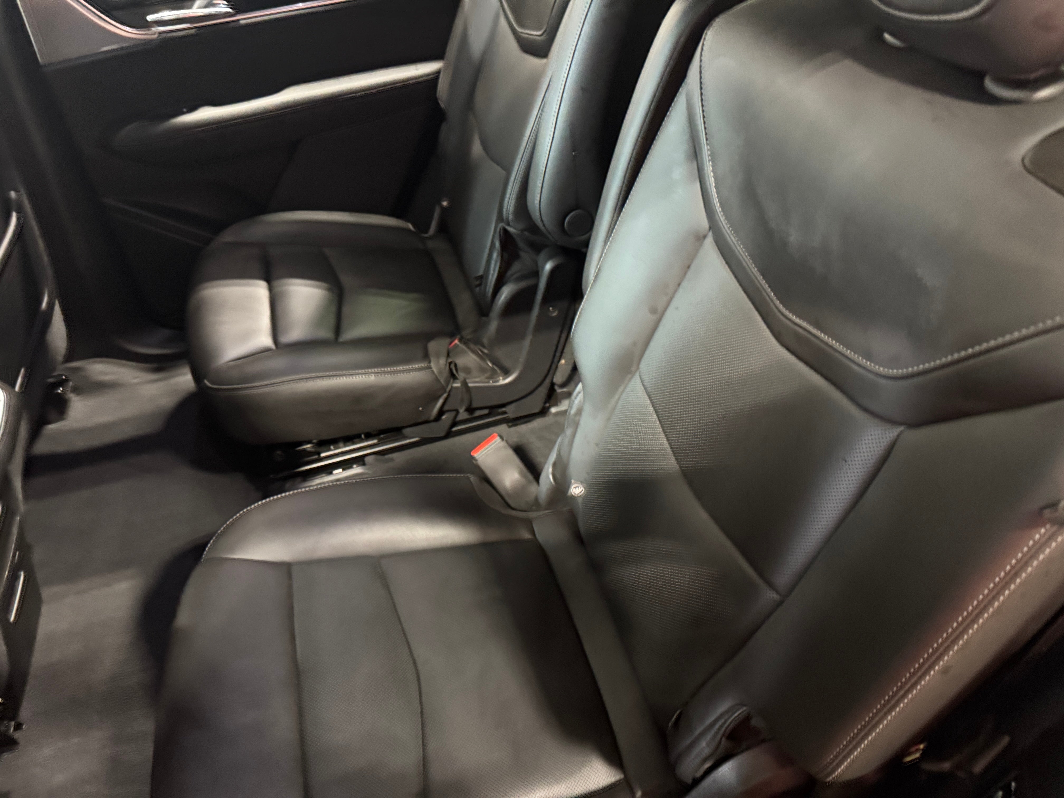 2022 Cadillac XT6 Premium Luxury 5