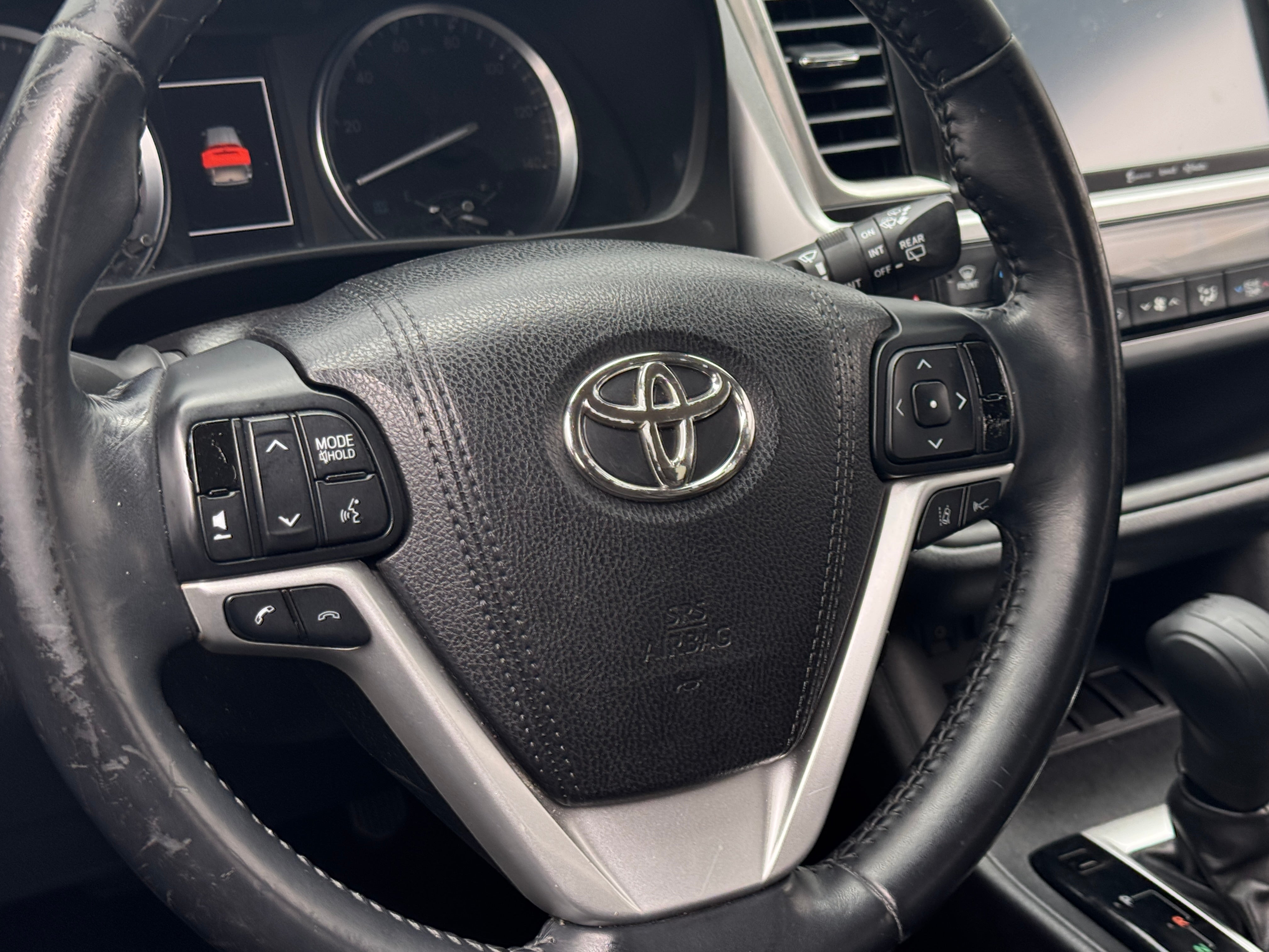 2017 Toyota Highlander SE 4
