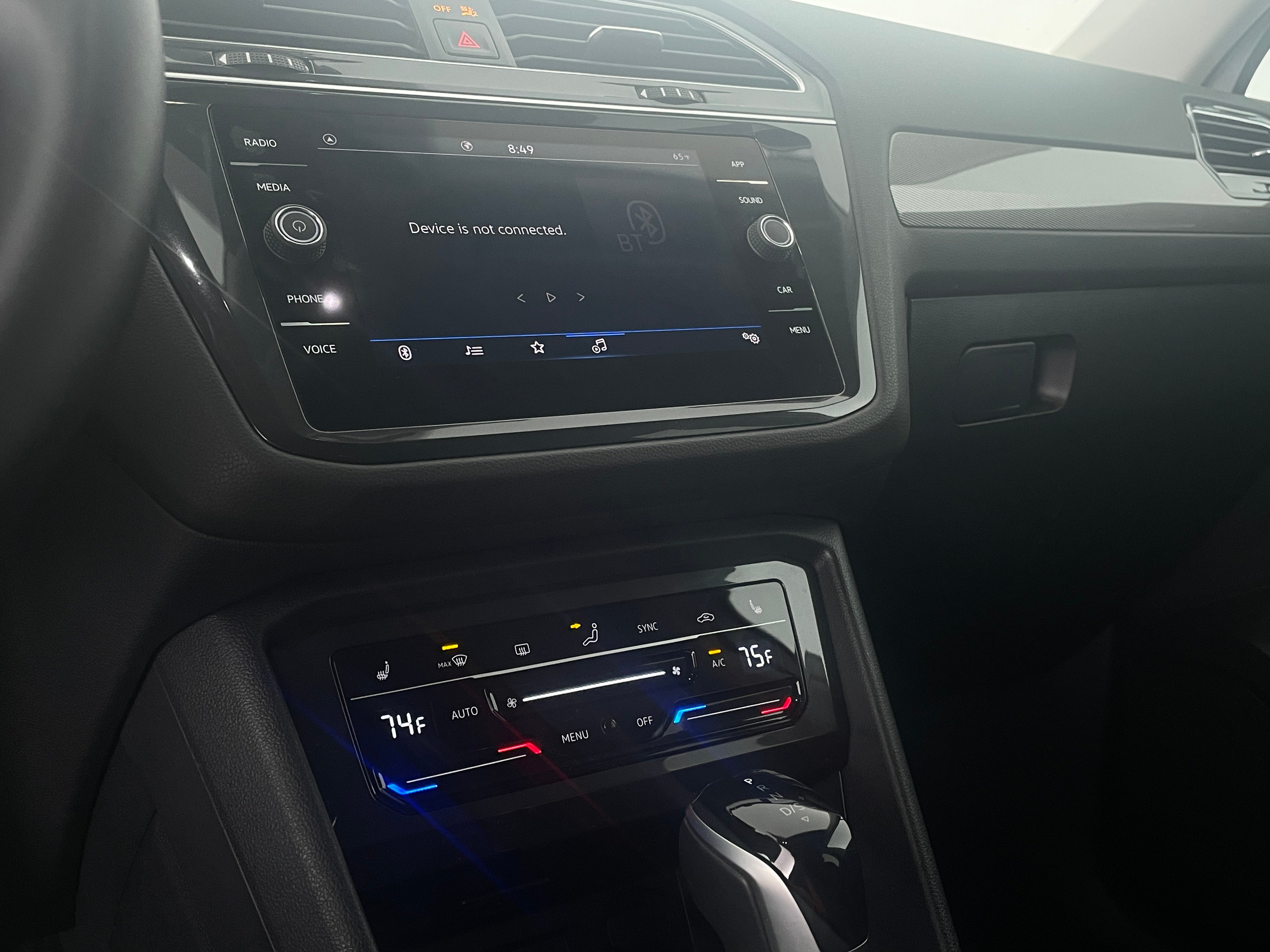 2024 Volkswagen Tiguan SE 3