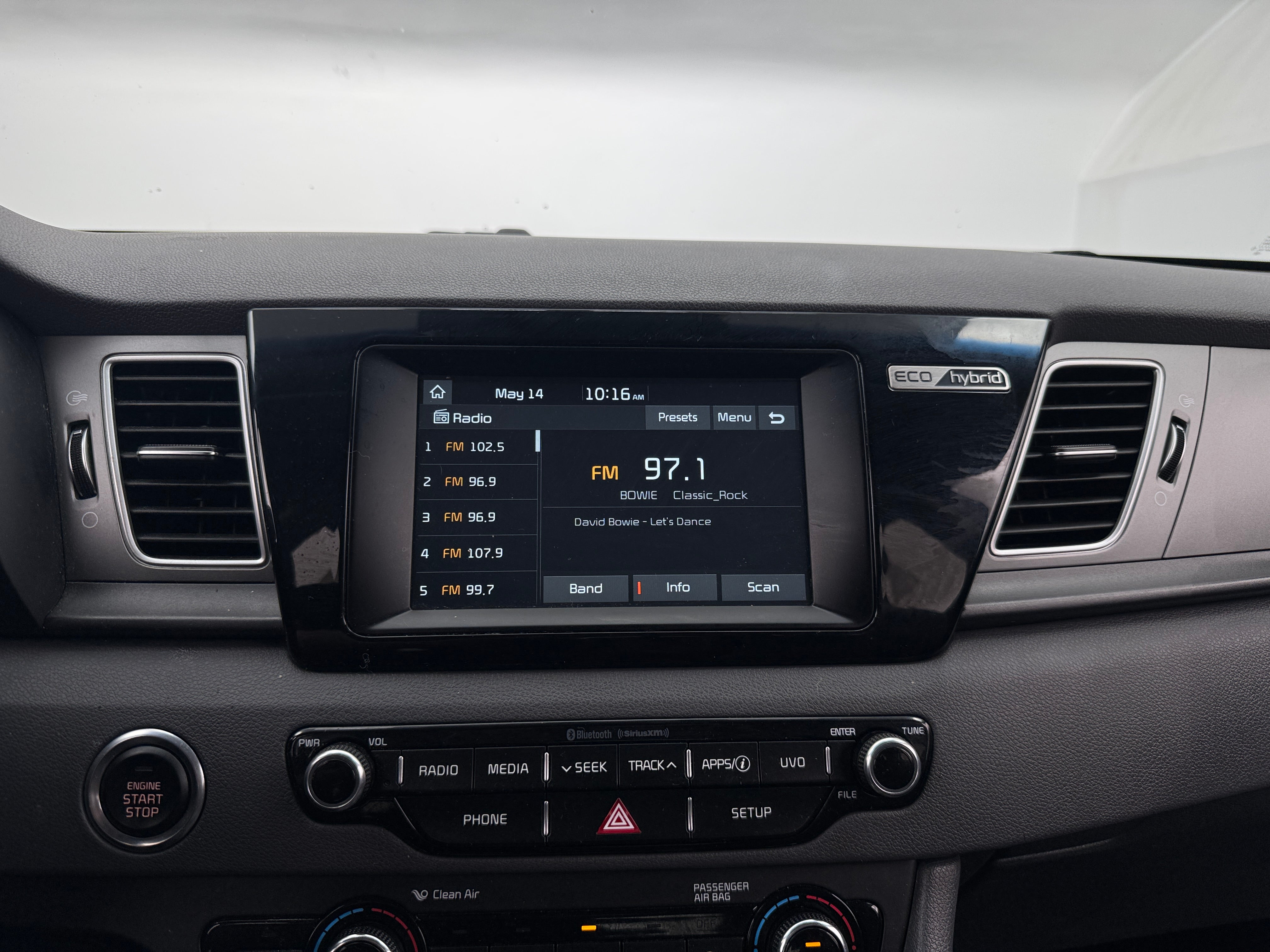 2018 Kia Niro LX 4