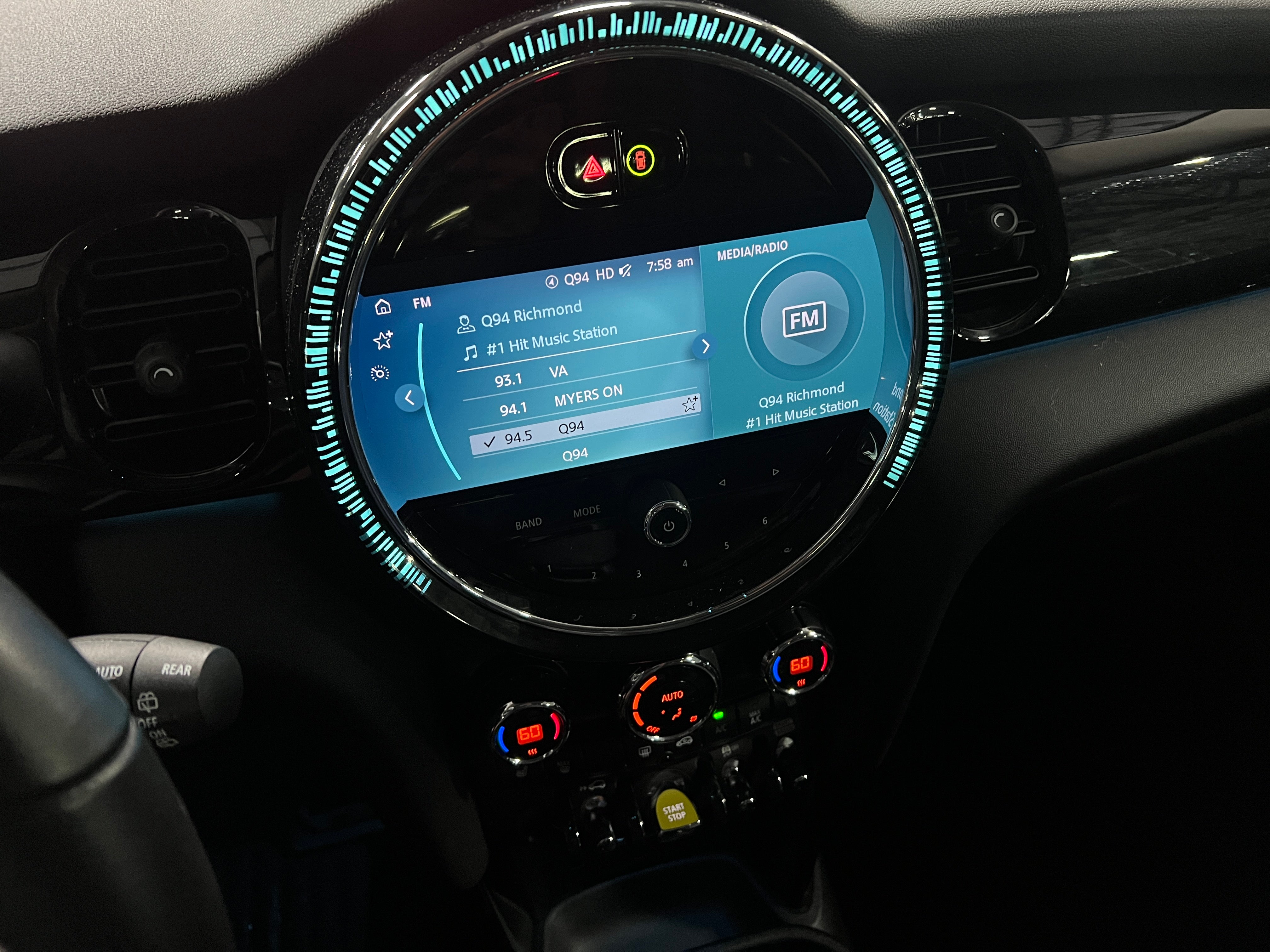 2022 MINI Cooper Hardtop SE 3
