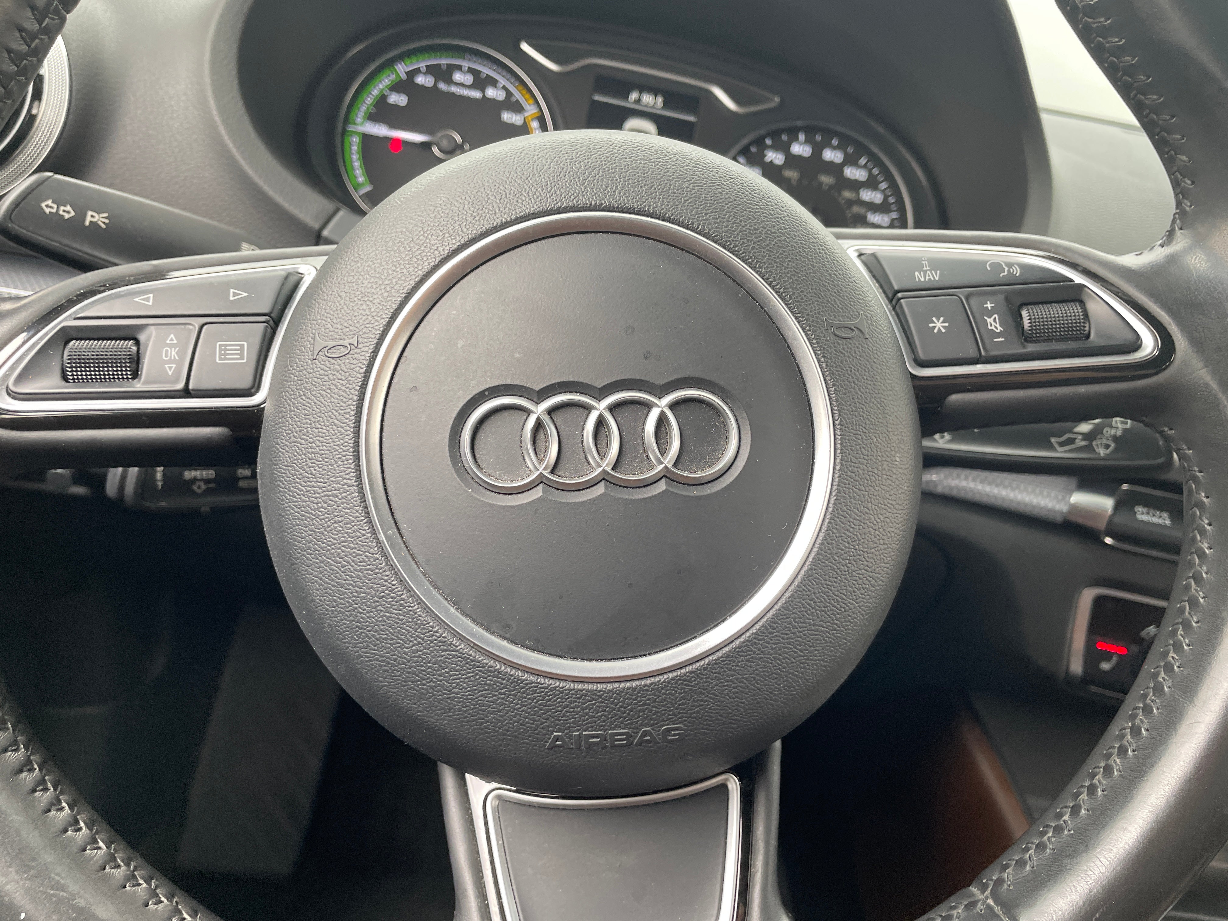 2016 Audi A3 e-tron Premium Plus 4