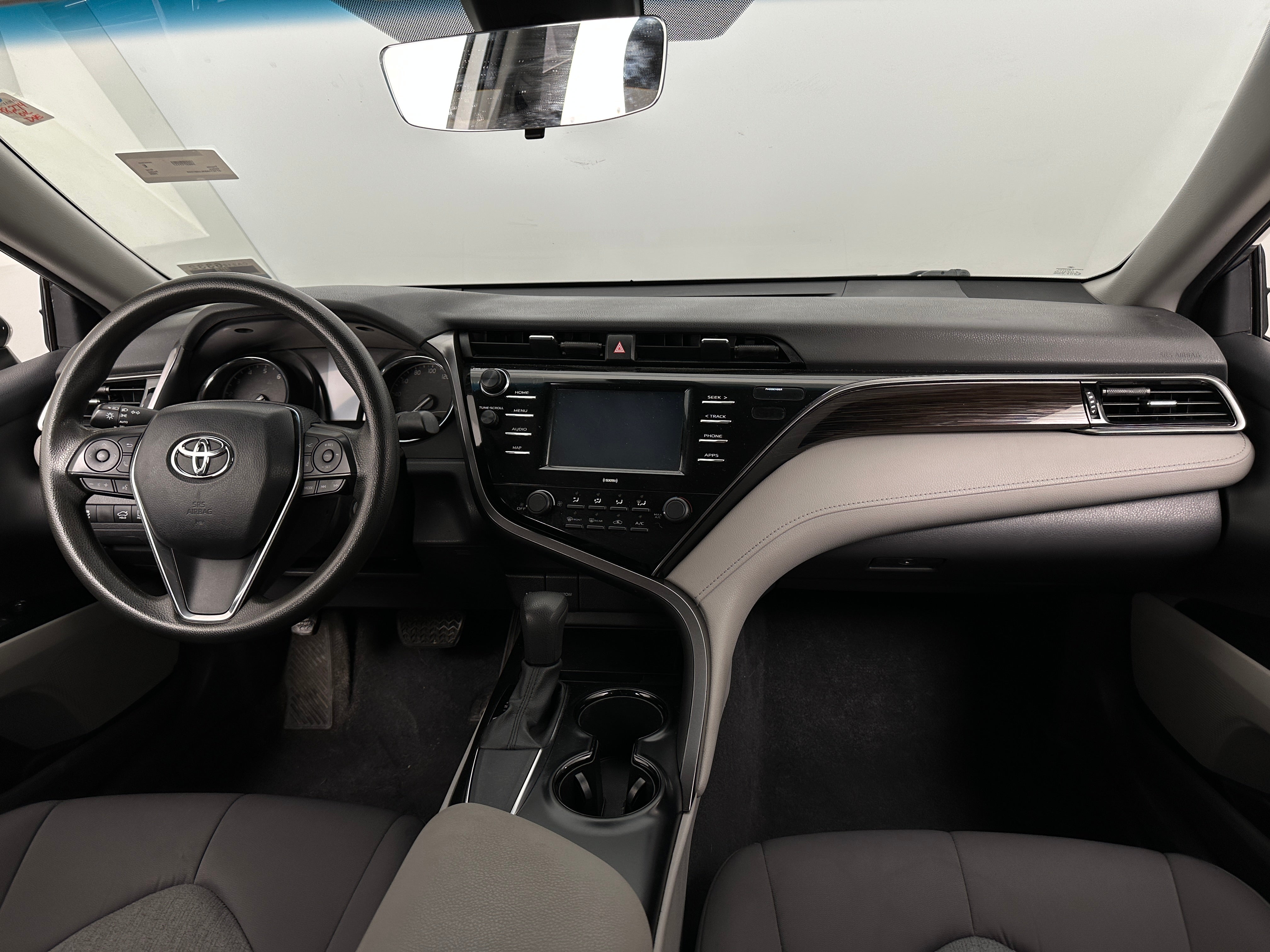2020 Toyota Camry LE 3