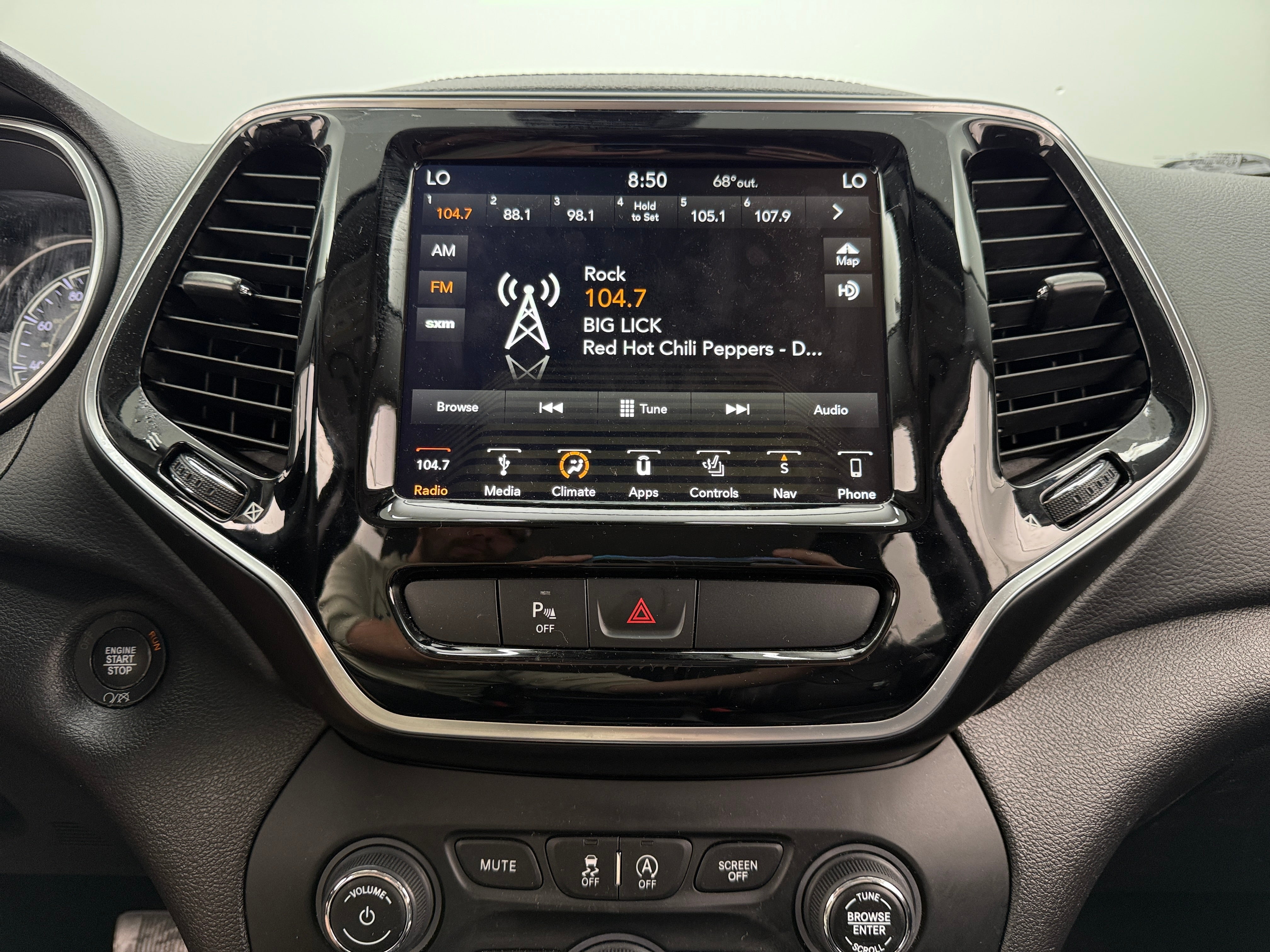 2019 Jeep Cherokee Limited Edition 3