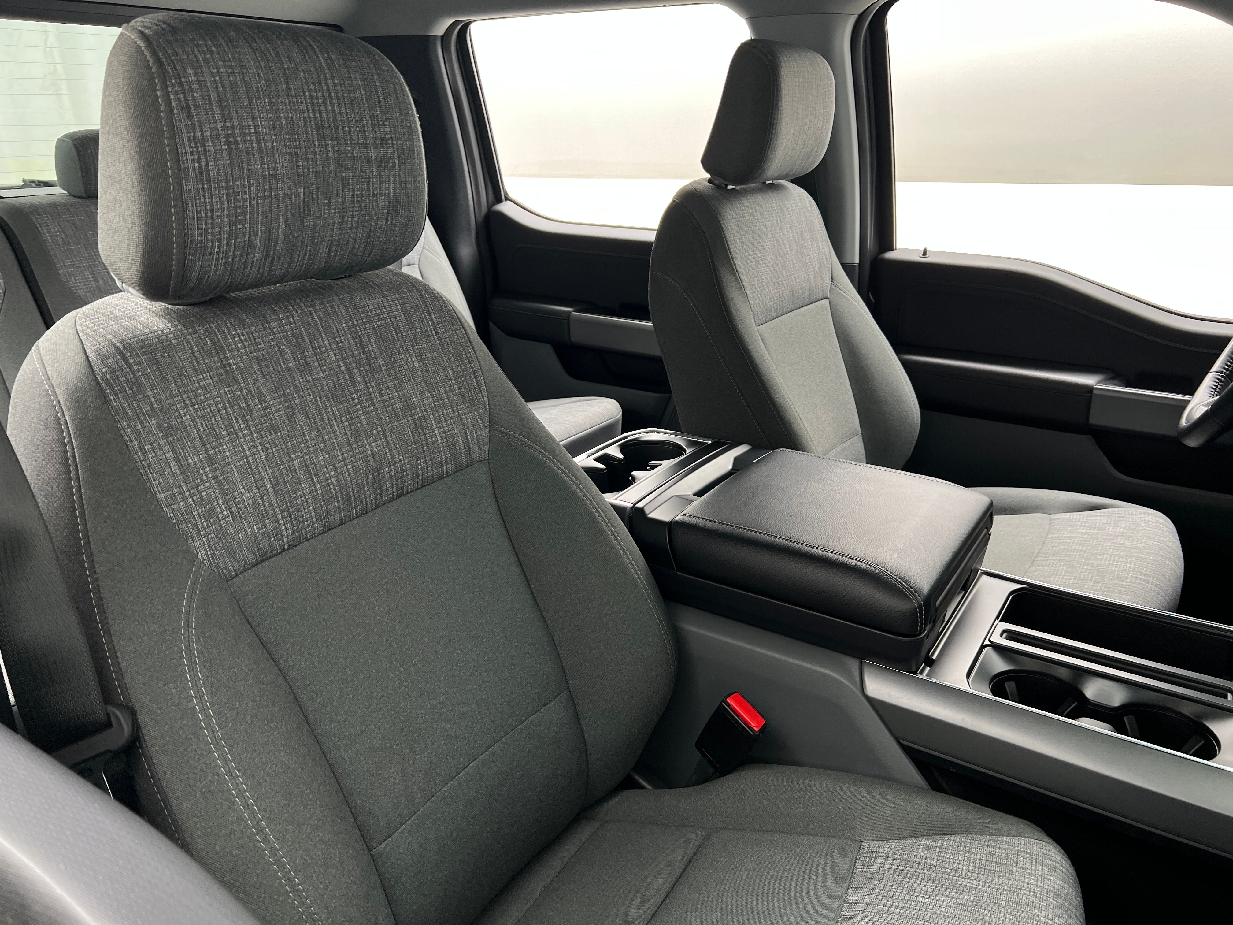 2022 Ford Econoline E-150 2