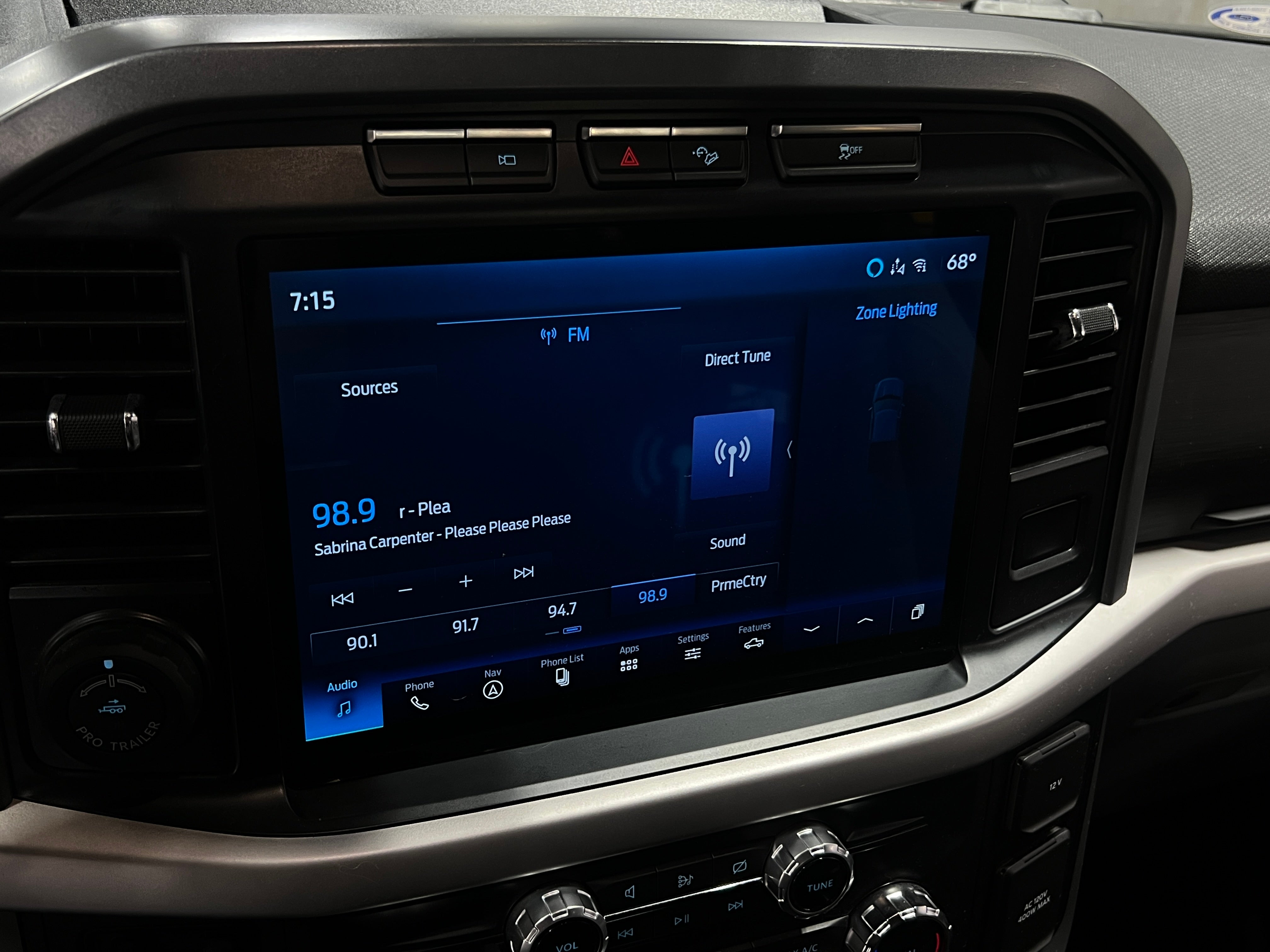 2022 Ford Econoline E-150 4