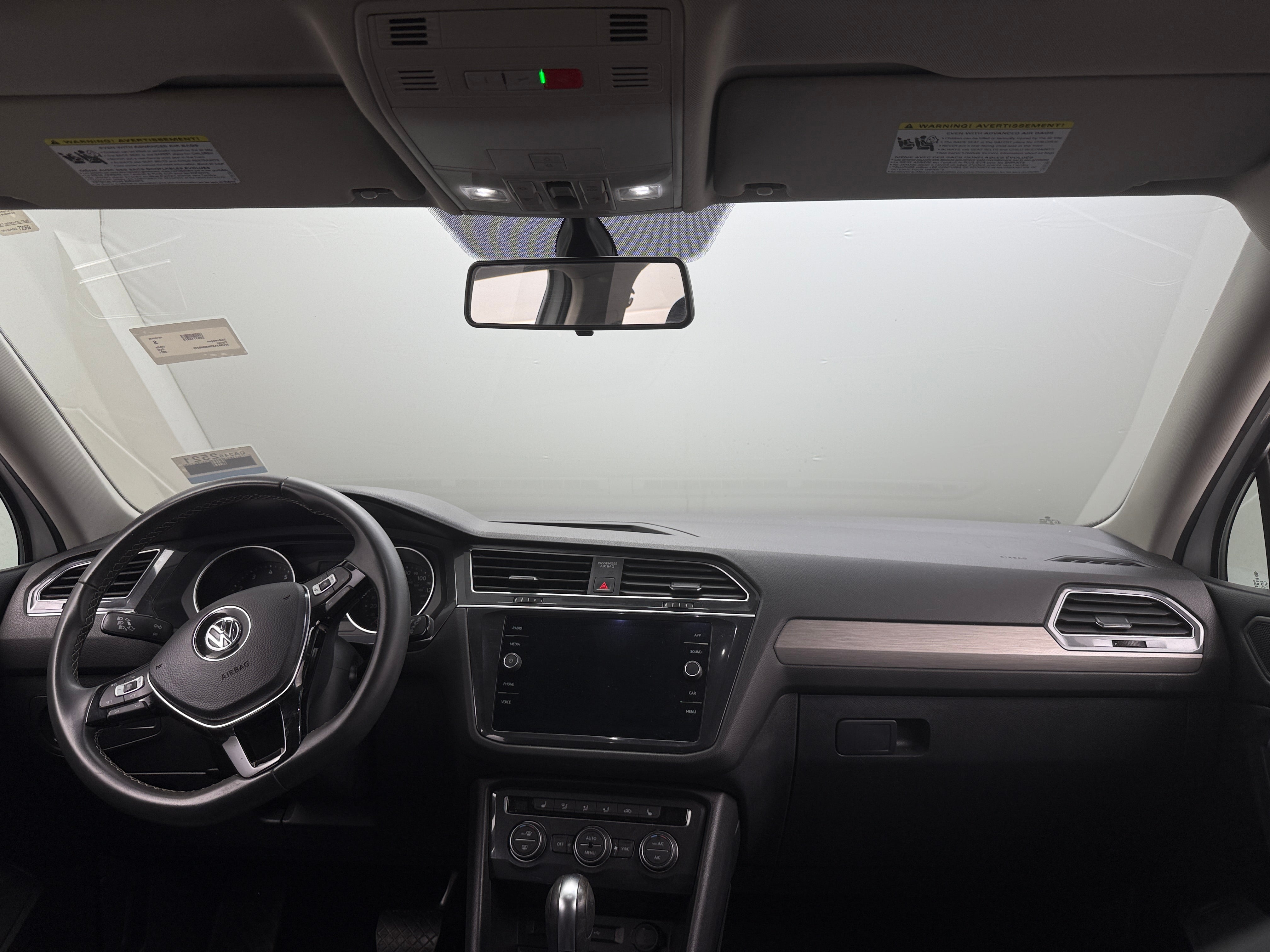 2021 Volkswagen Tiguan SE 2