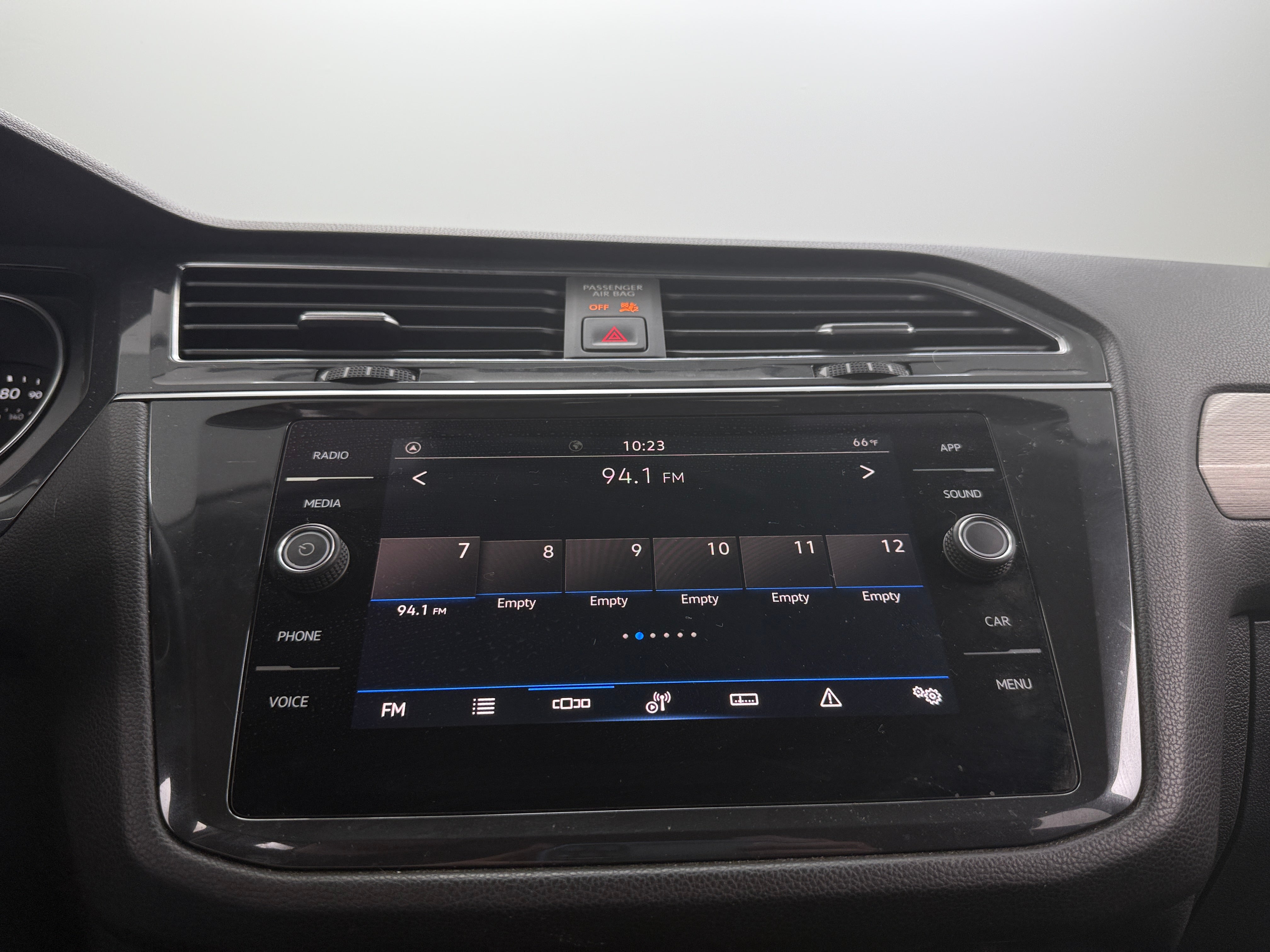 2021 Volkswagen Tiguan SE 3