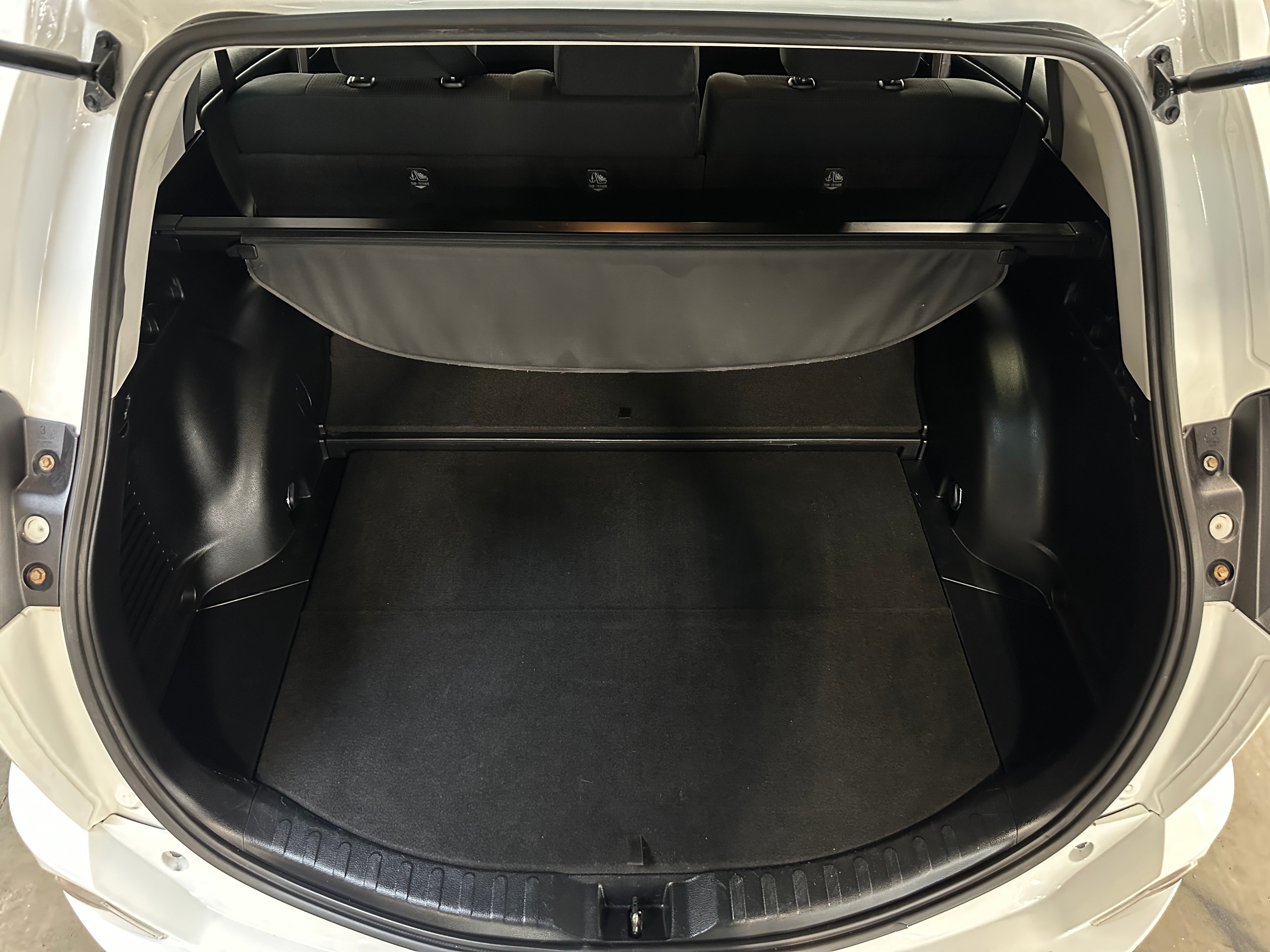 2017 Toyota RAV4 XLE 7