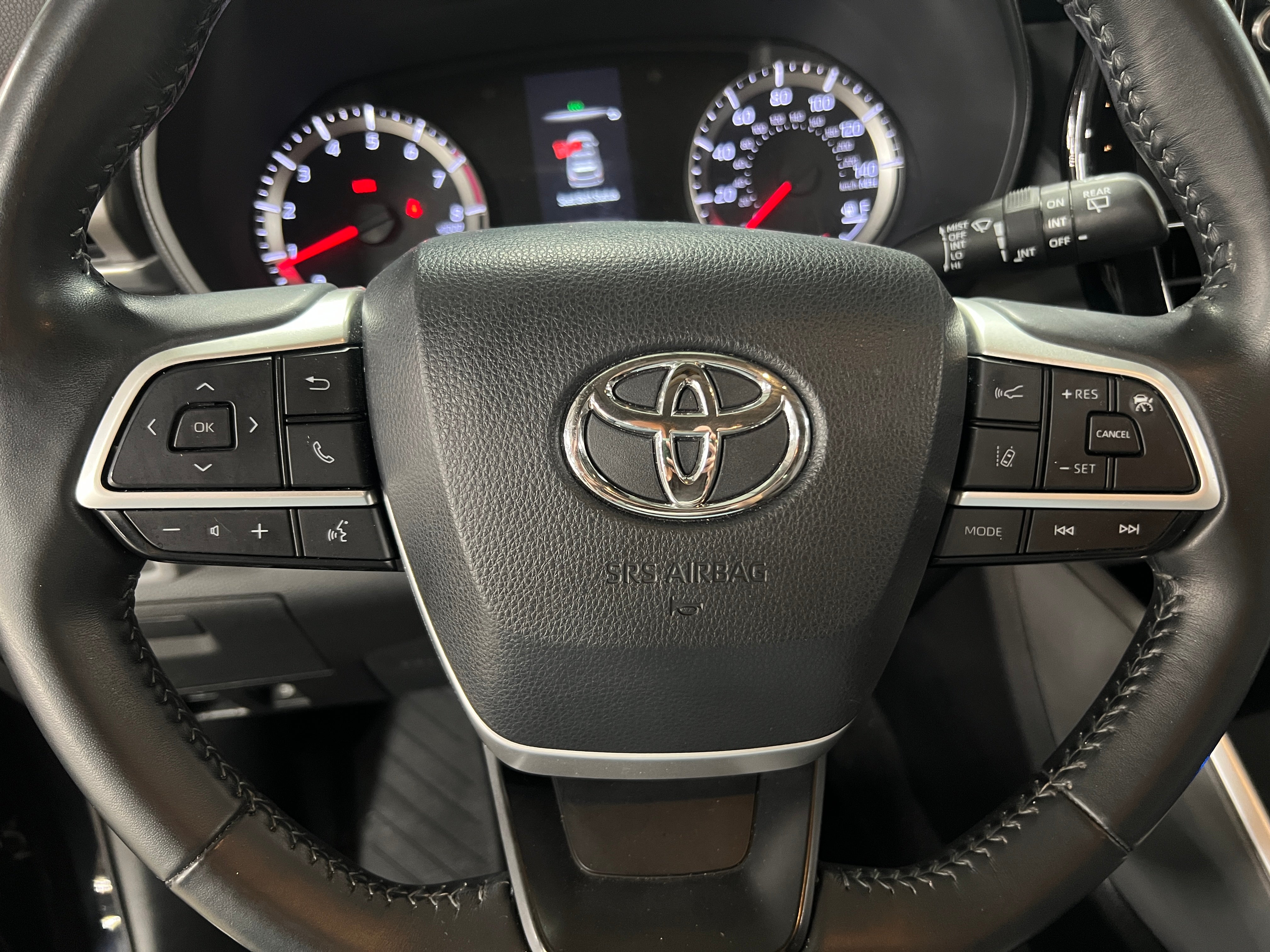 2022 Toyota Highlander LE 5