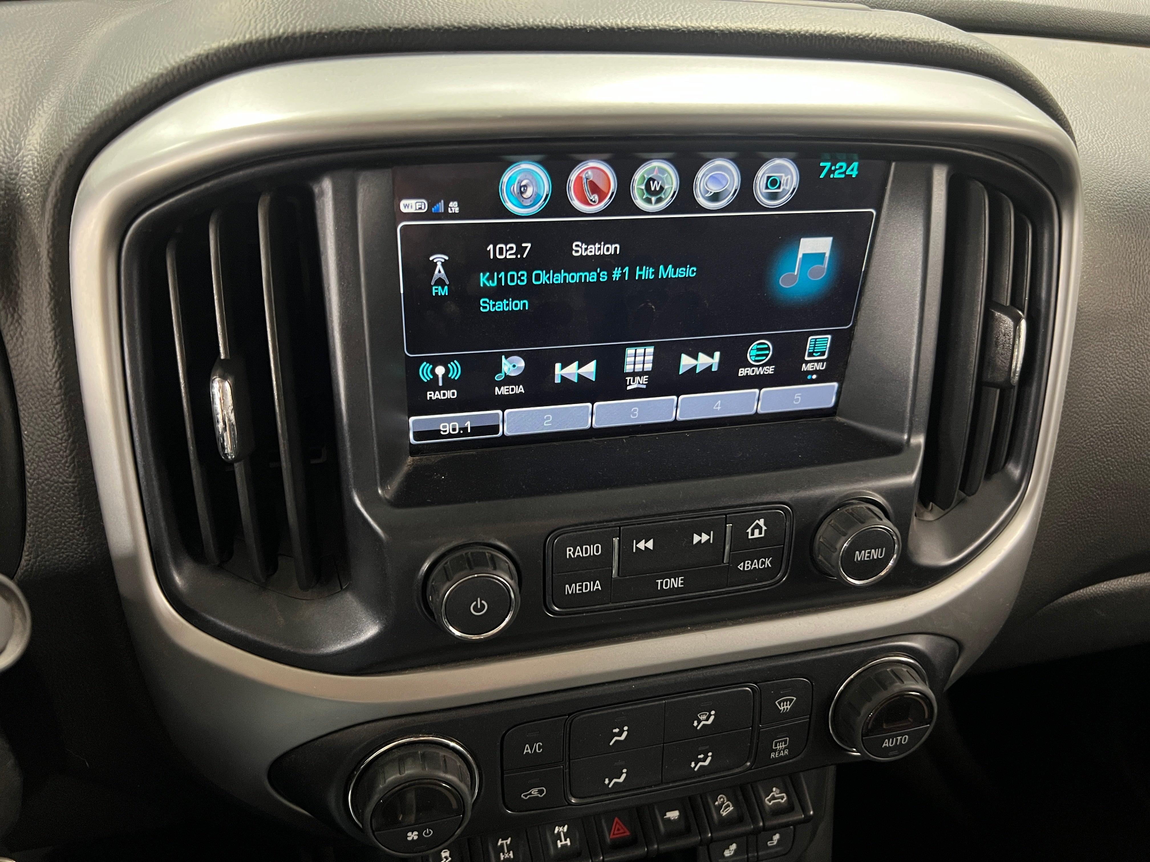 2018 Chevrolet Colorado ZR2 3