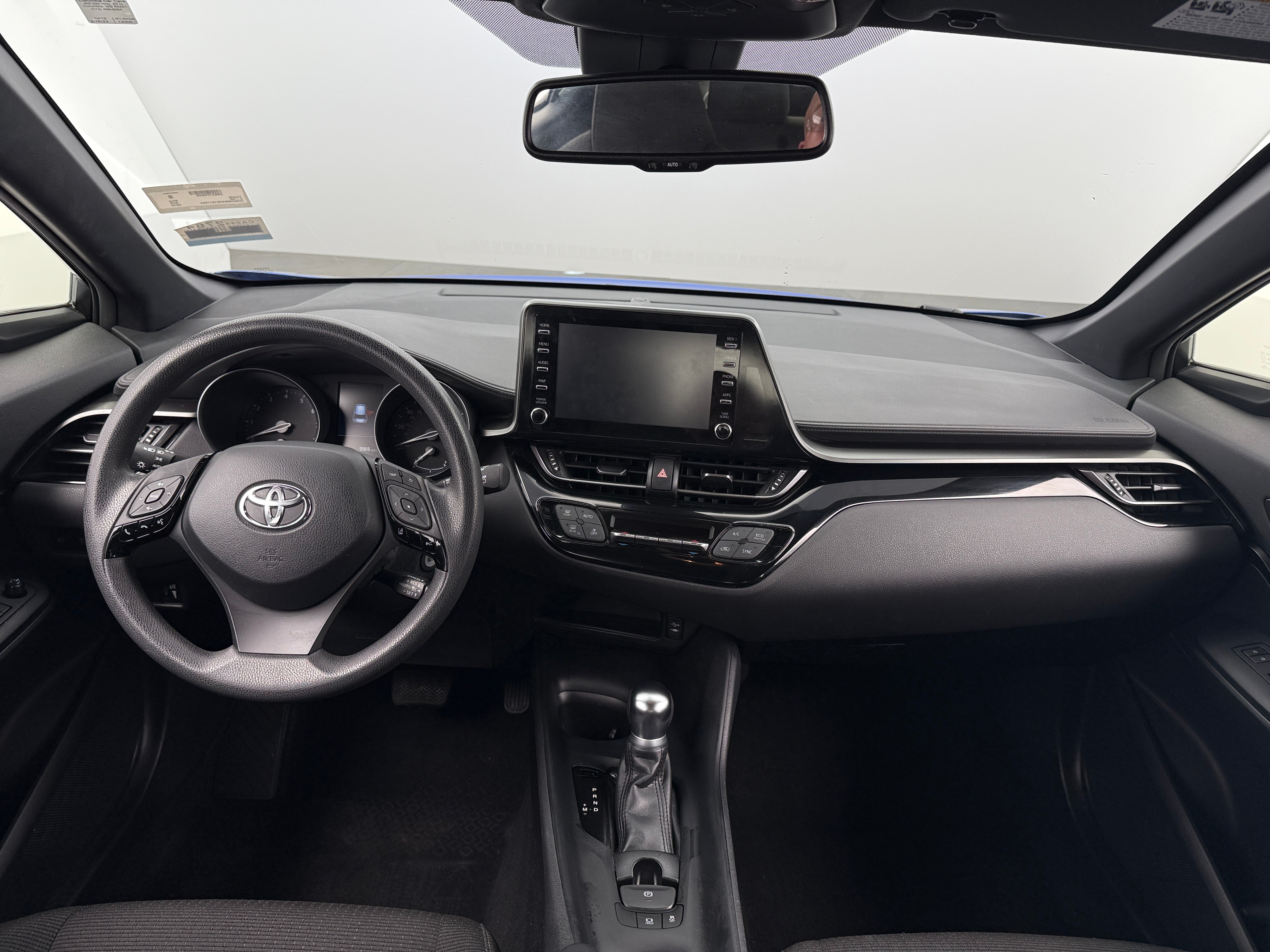 2019 Toyota C-HR LE 3