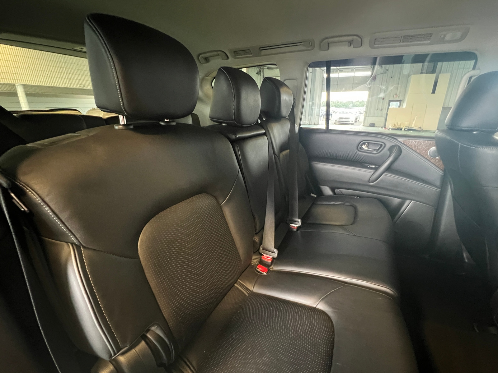 Thumbnail: 2015 INFINITI QX80 - 5