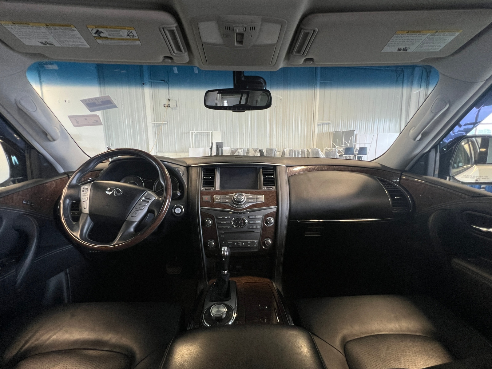 Thumbnail: 2015 INFINITI QX80 - 2