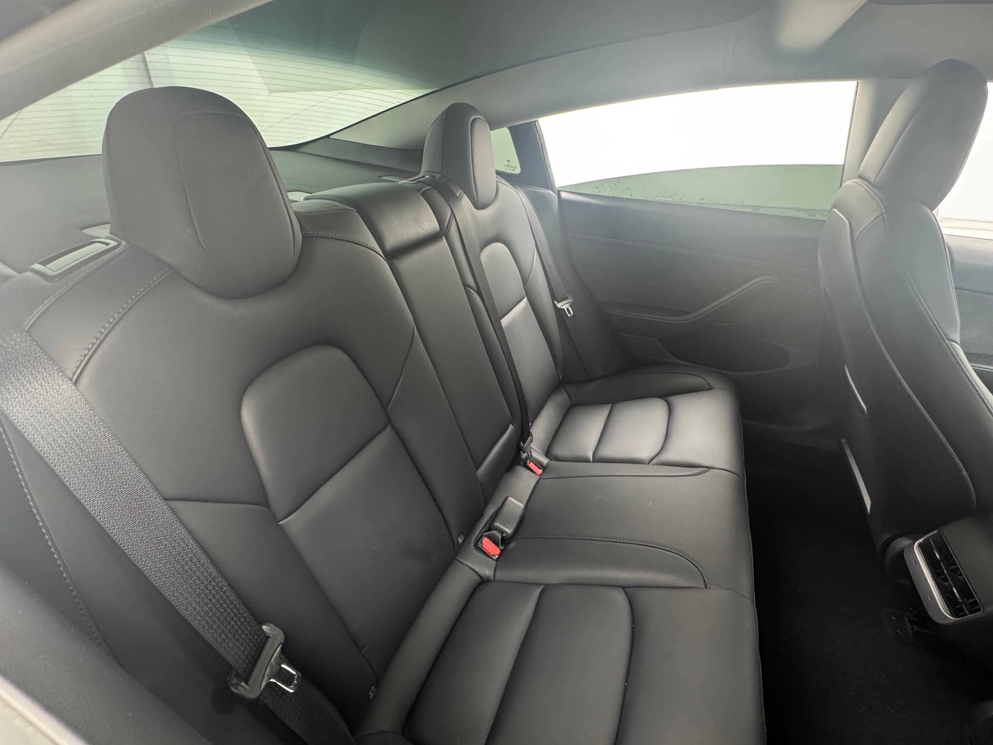 2022 Tesla Model 3 Standard Range 5