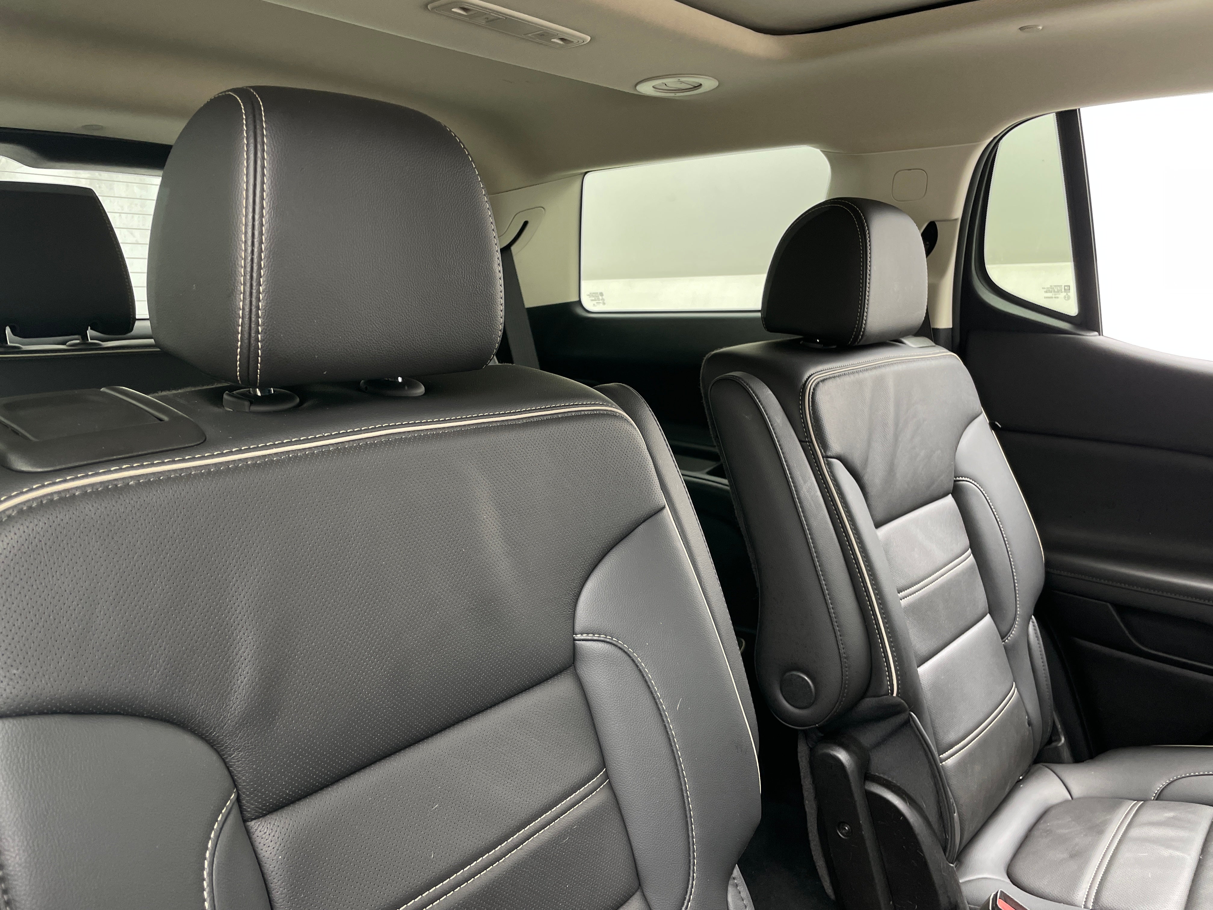 2022 GMC Acadia Denali 5