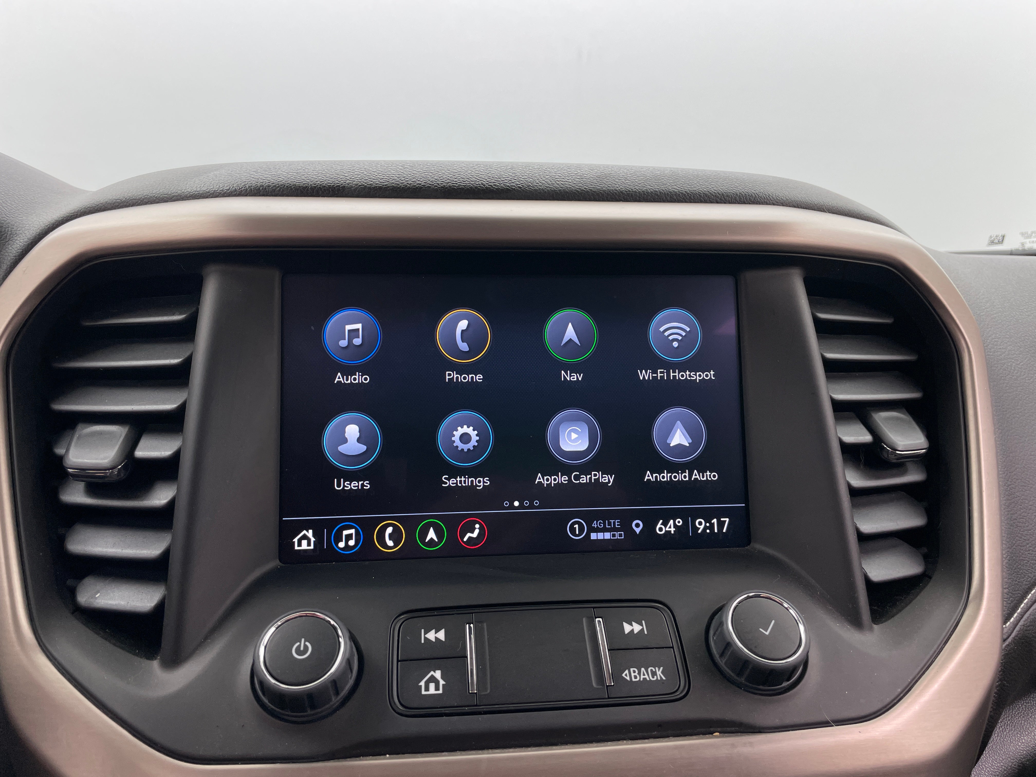 2022 GMC Acadia Denali 3