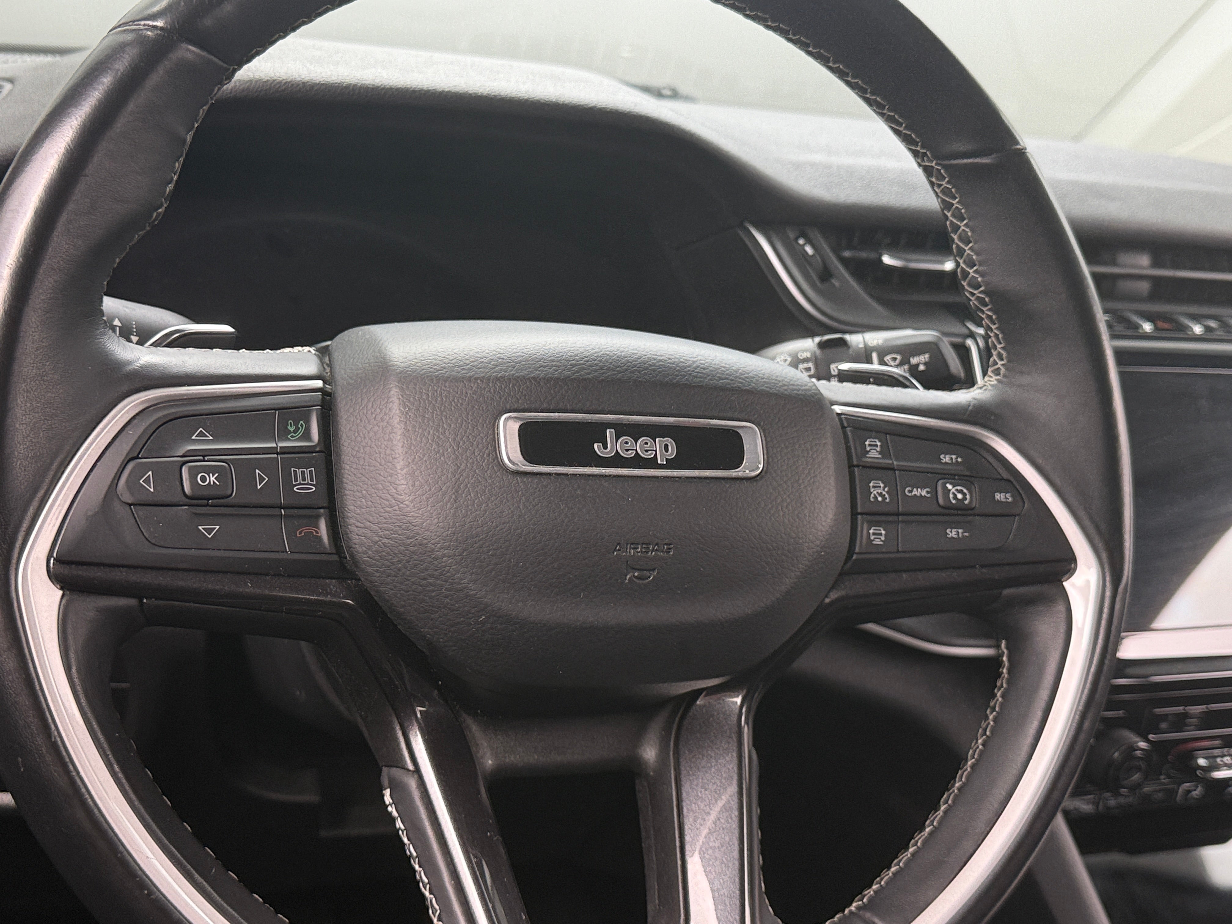 2021 Jeep Grand Cherokee L Laredo 5