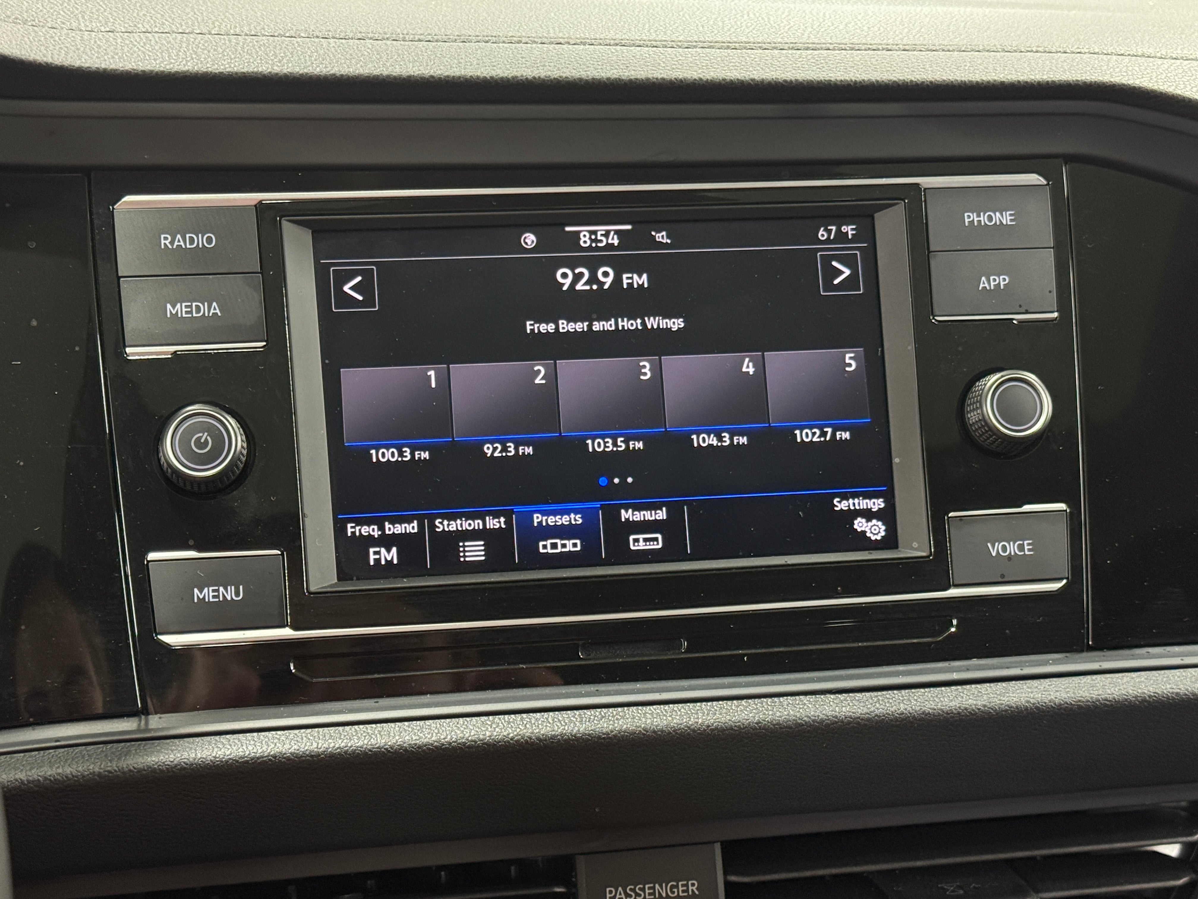 2024 Volkswagen Jetta SE 3