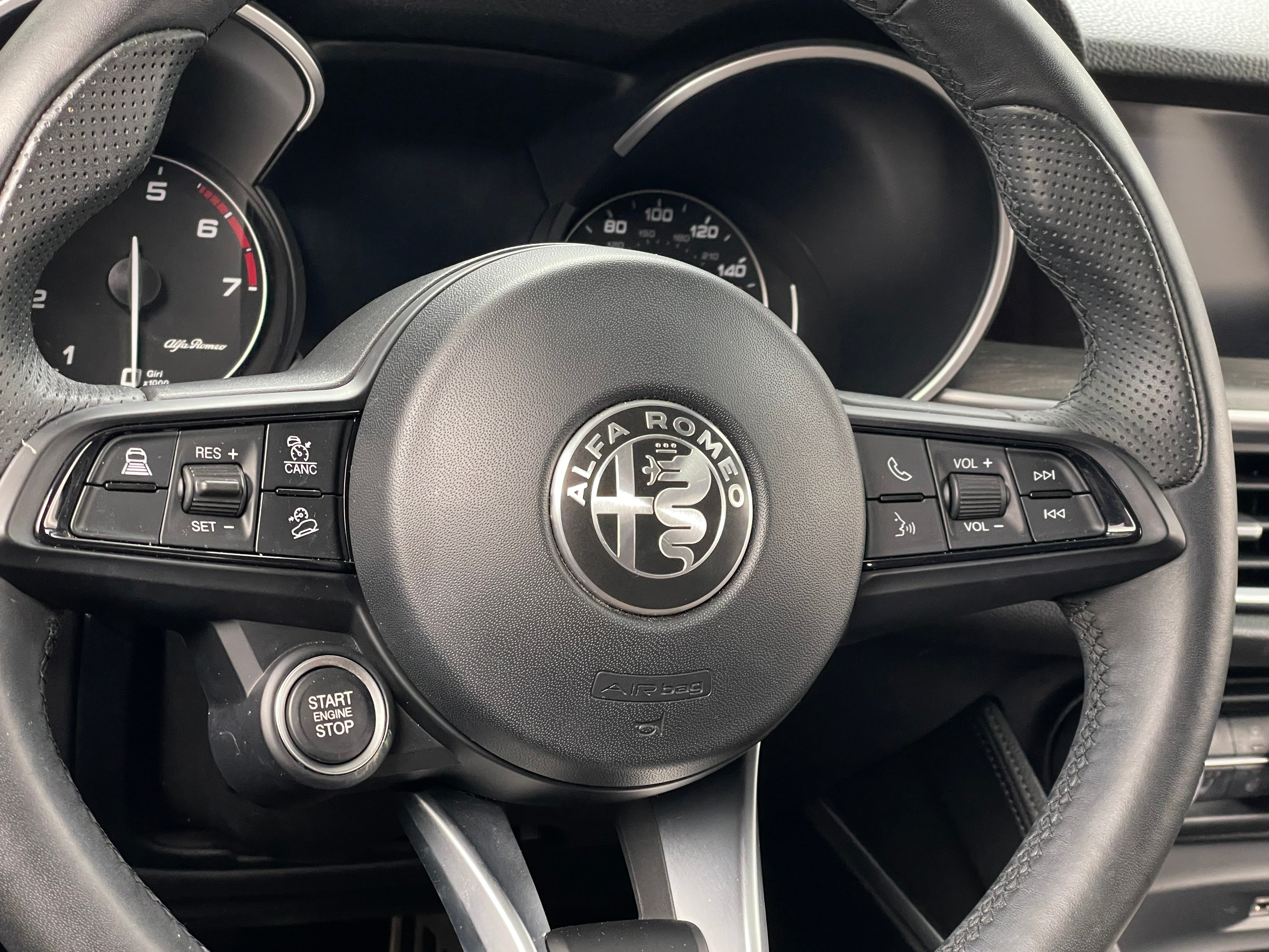 2022 Alfa Romeo Stelvio Ti 4