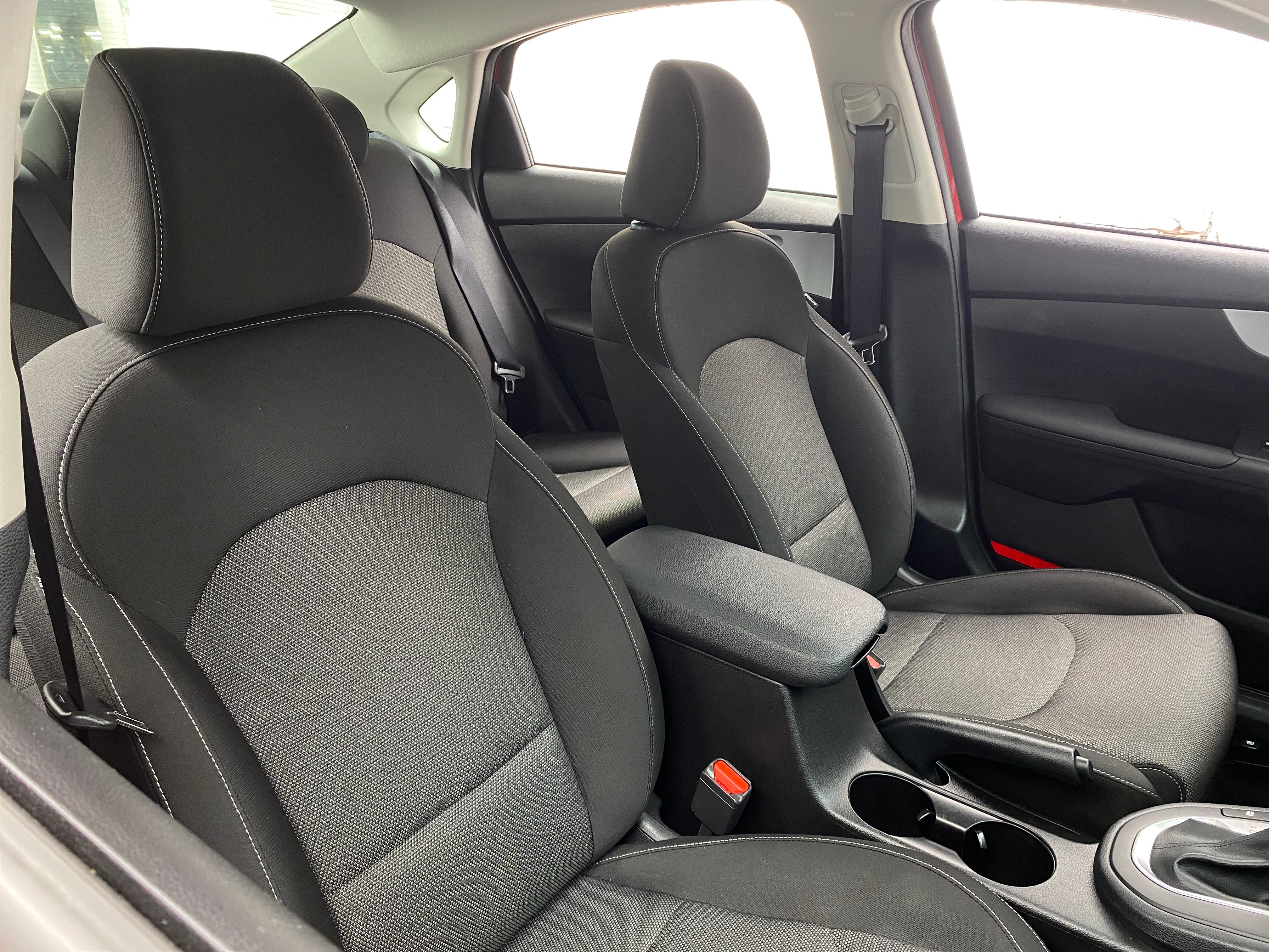 2024 Kia Forte LXS 2