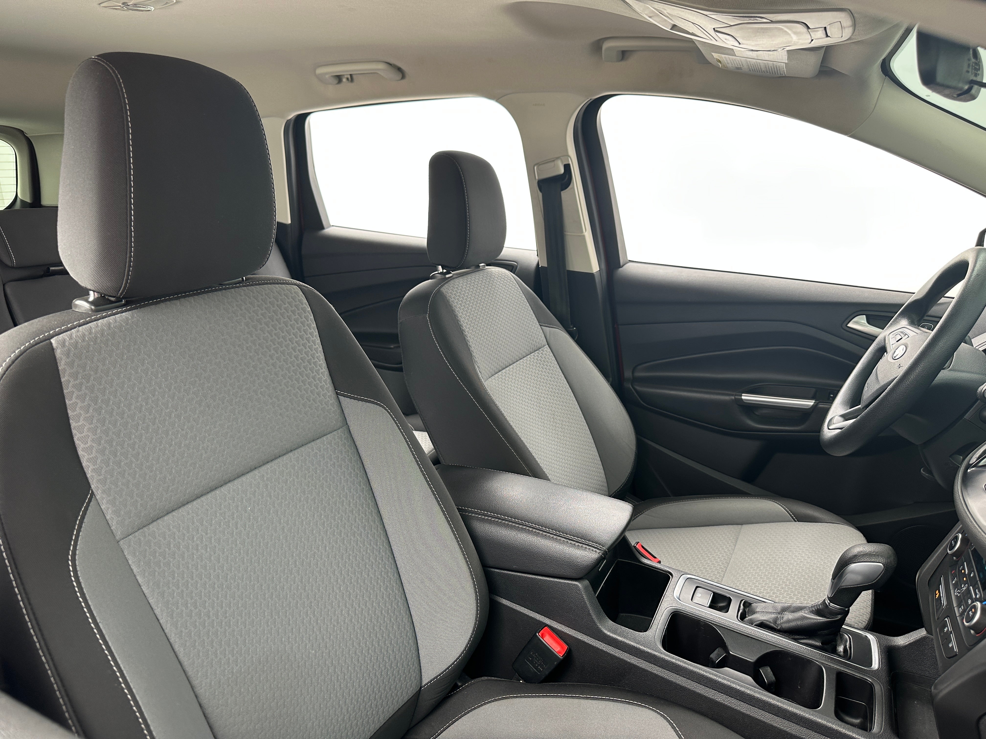 2019 Ford Escape SE 2