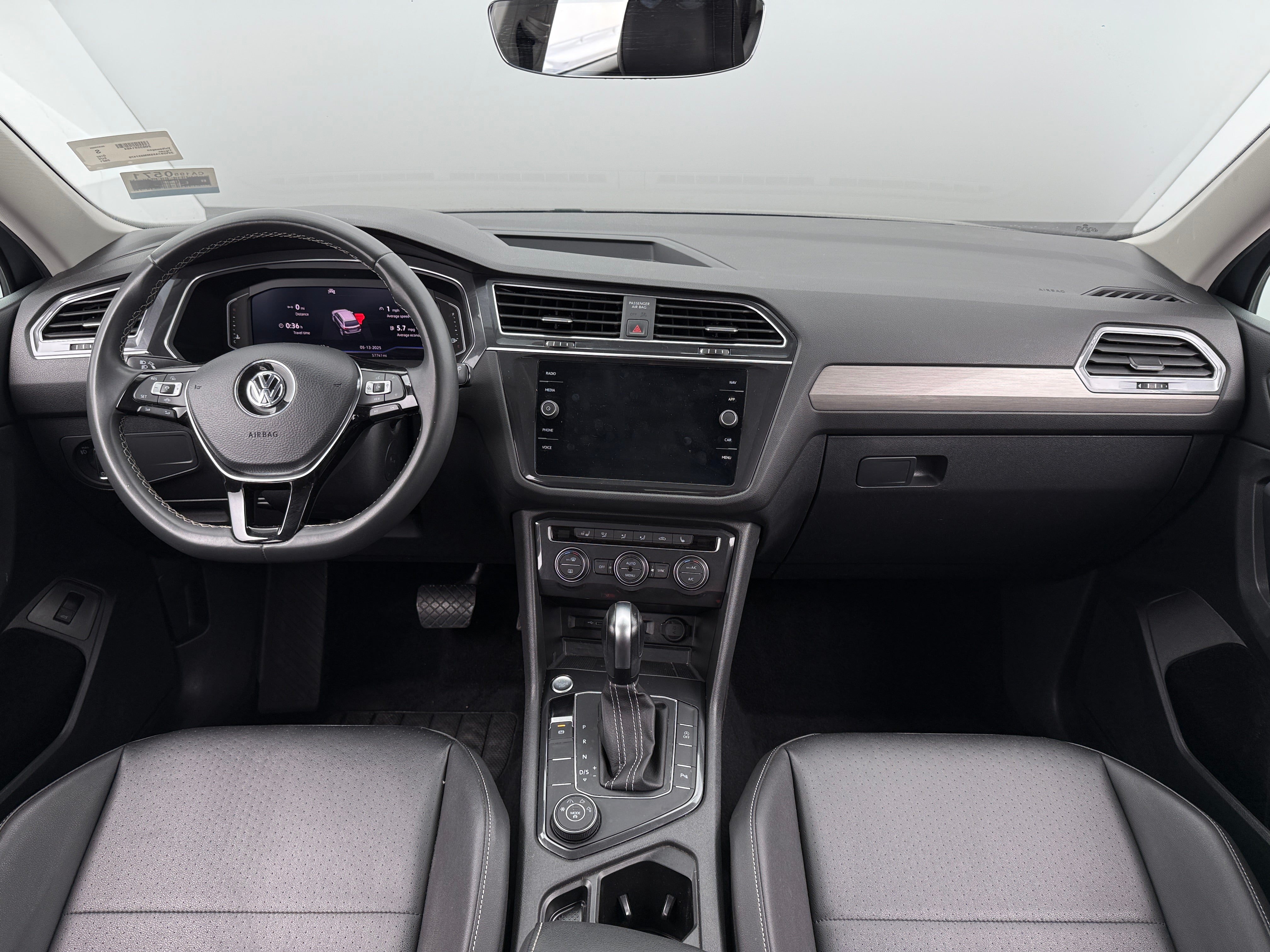 2021 Volkswagen Tiguan SEL 2