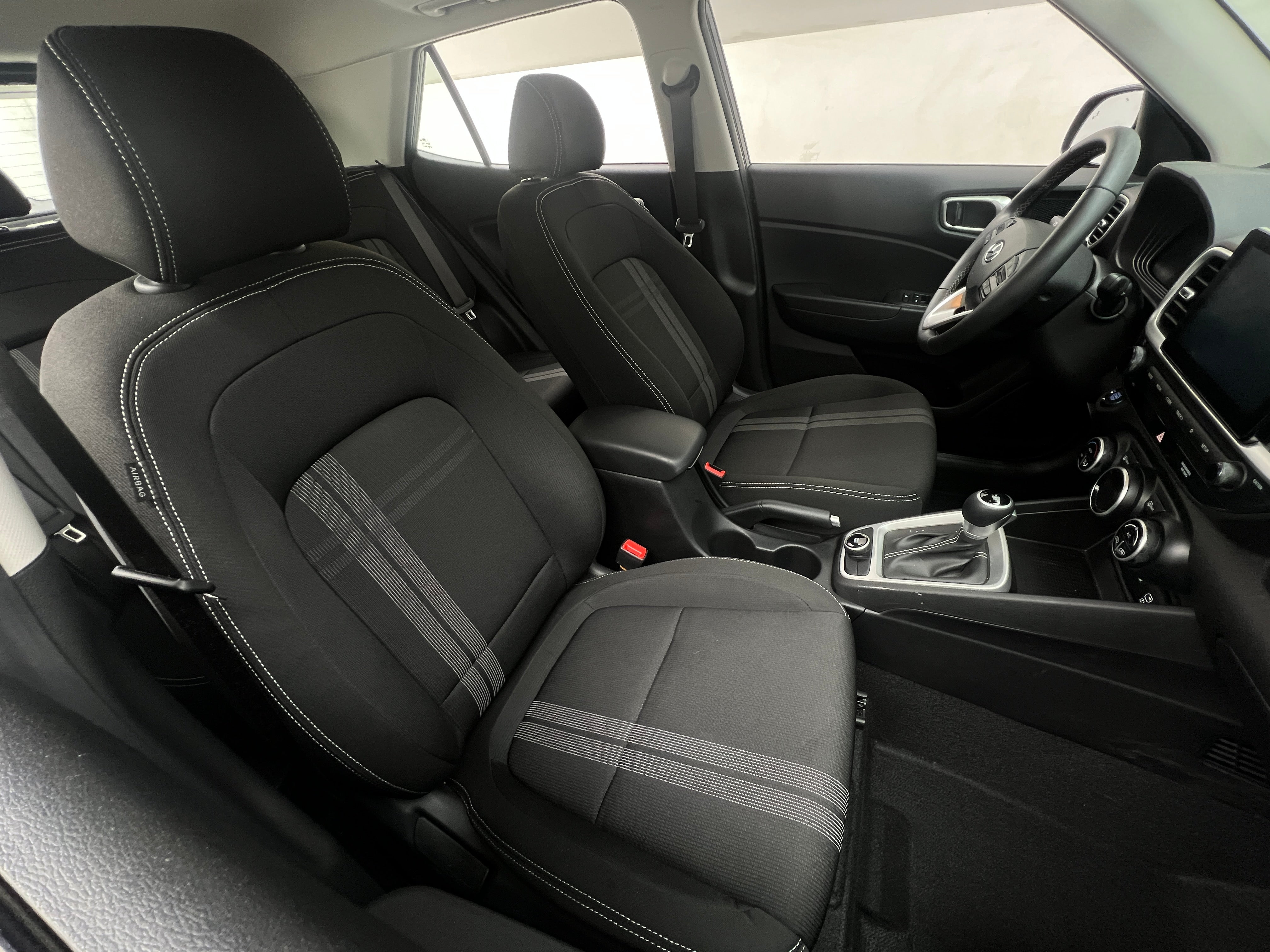 2024 Hyundai Venue SEL 2